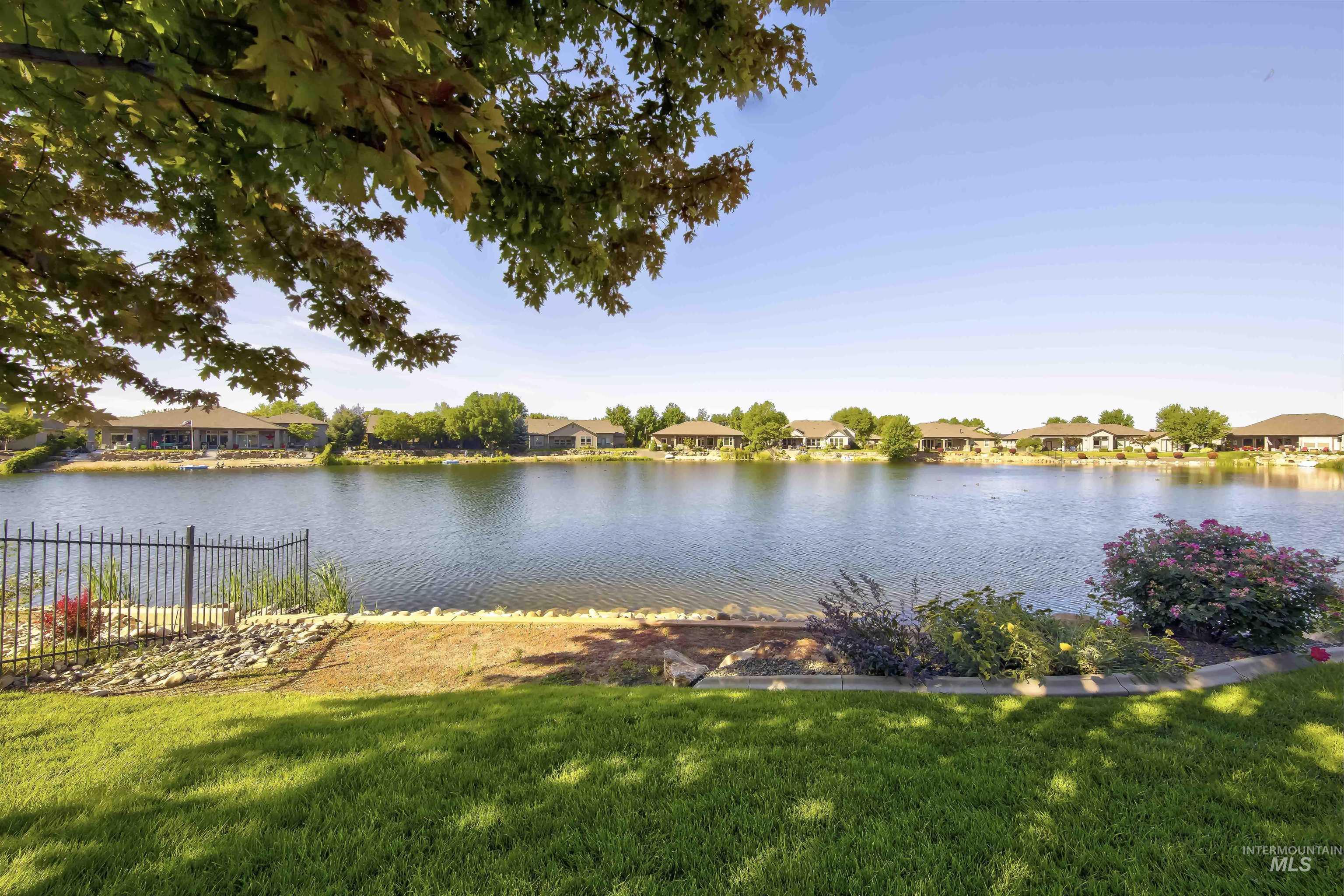 12141 W Pinewood River Ln, Star, Idaho 83669, 3 Bedrooms, 2 Bathrooms, Residential For Sale, Price $792,000, 98992650
