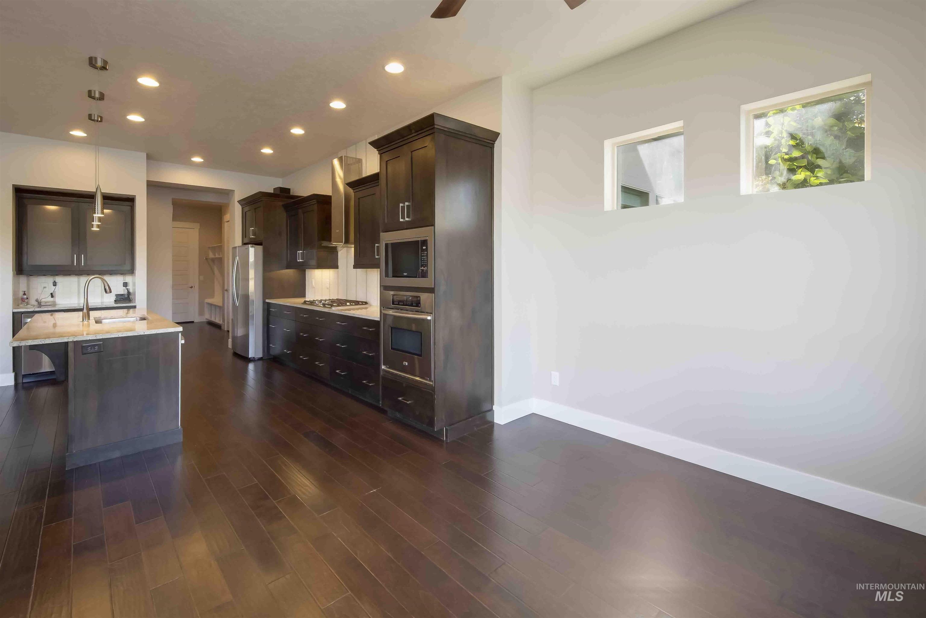 12141 W Pinewood River Ln, Star, Idaho 83669, 3 Bedrooms, 2 Bathrooms, Residential For Sale, Price $792,000, 98992650