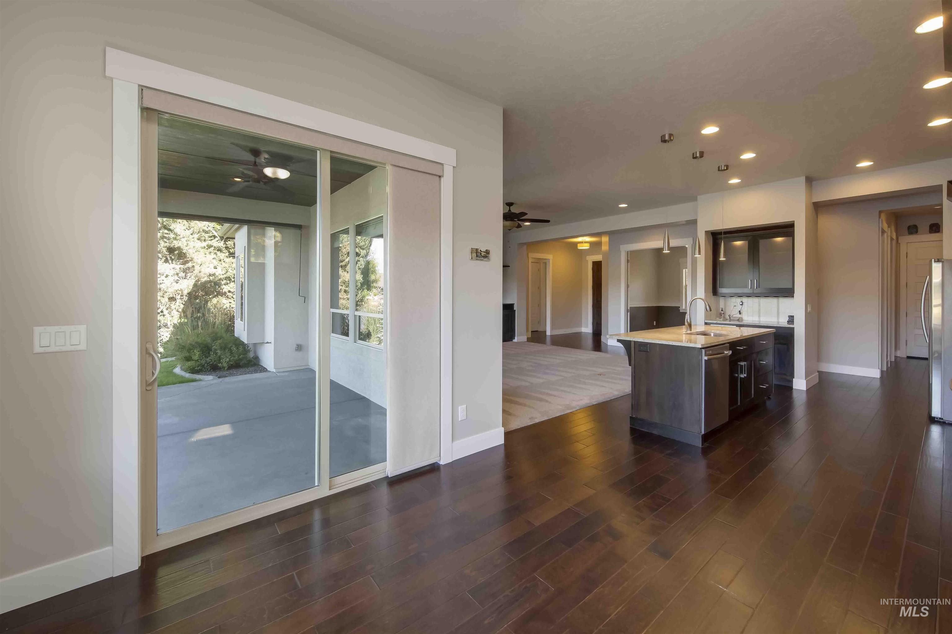 12141 W Pinewood River Ln, Star, Idaho 83669, 3 Bedrooms, 2 Bathrooms, Residential For Sale, Price $792,000, 98992650