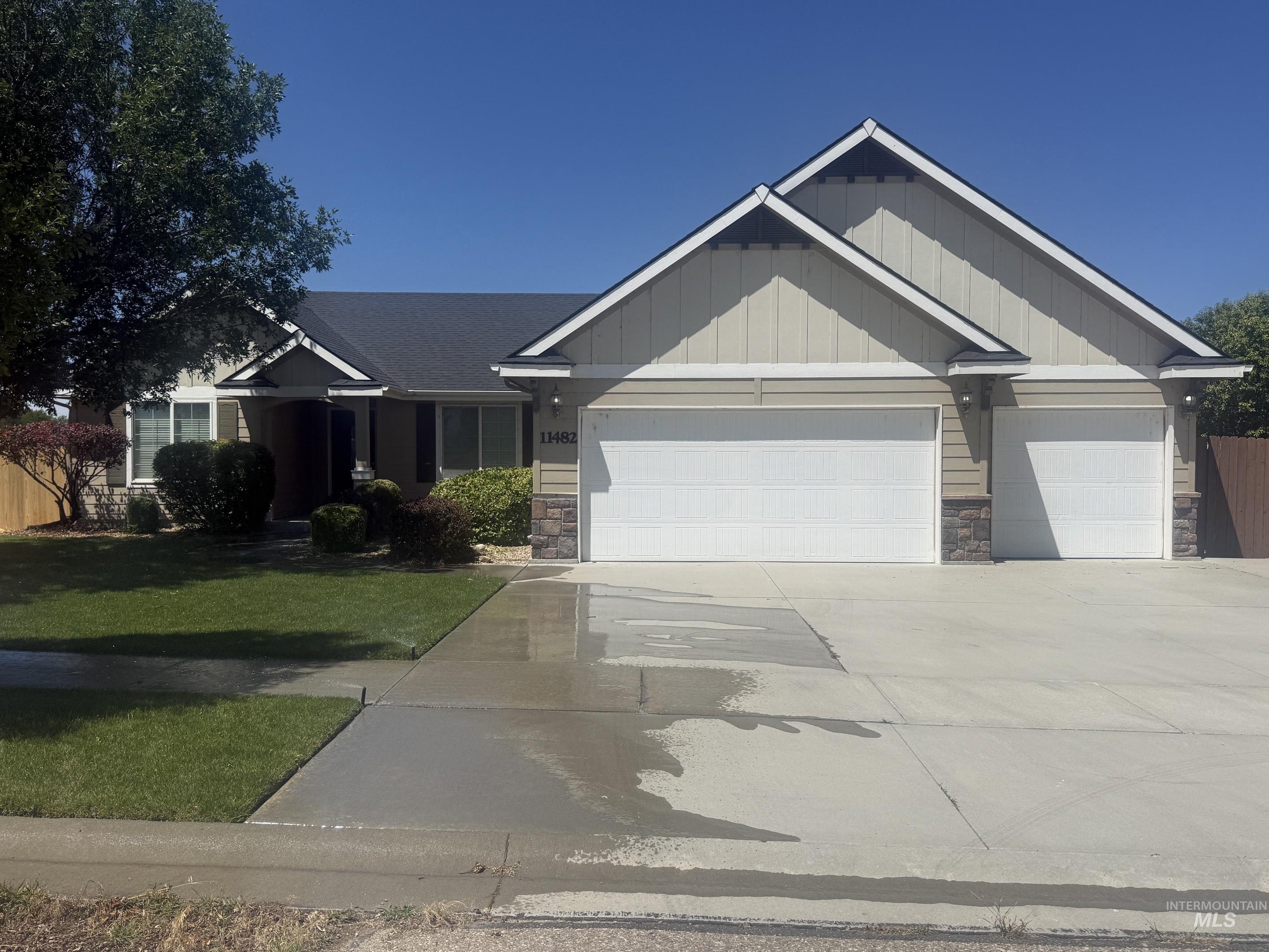 11482 W Radcliff St, Nampa, Idaho 83651, 3 Bedrooms, 2 Bathrooms, Residential For Sale, Price $1,MLS 98992651