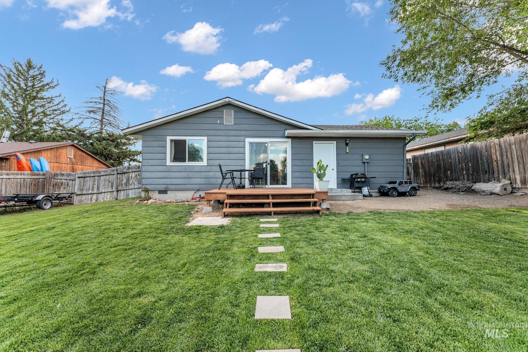755 E 20th Ave., Jerome, Idaho 83338, 2 Bedrooms, 1 Bathroom, Residential For Sale, Price $250,000, 98992652
