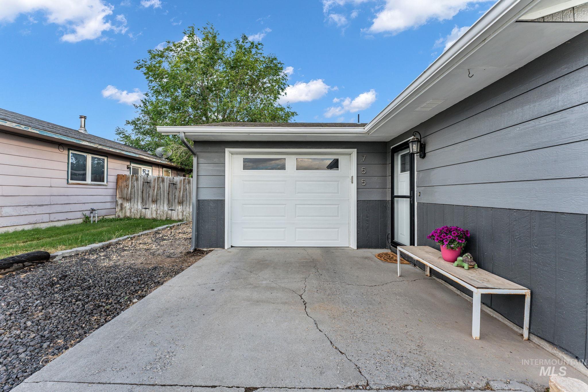 755 E 20th Ave., Jerome, Idaho 83338, 2 Bedrooms, 1 Bathroom, Residential For Sale, Price $250,000, 98992652