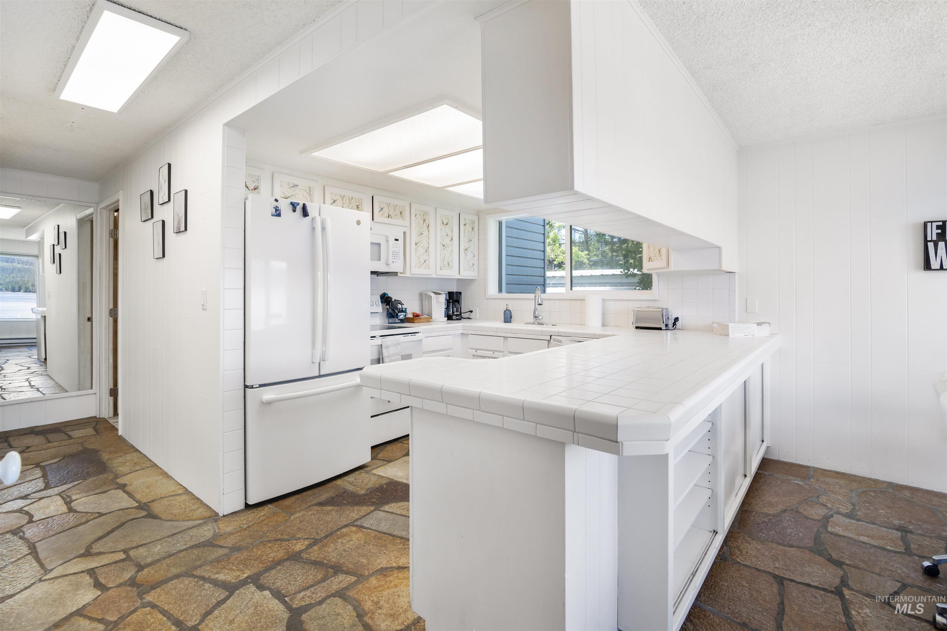 325, 327 W Lake St, McCall, Idaho 83638, 6 Bedrooms, 4 Bathrooms, Residential For Sale, Price $5,750,000, 98992653