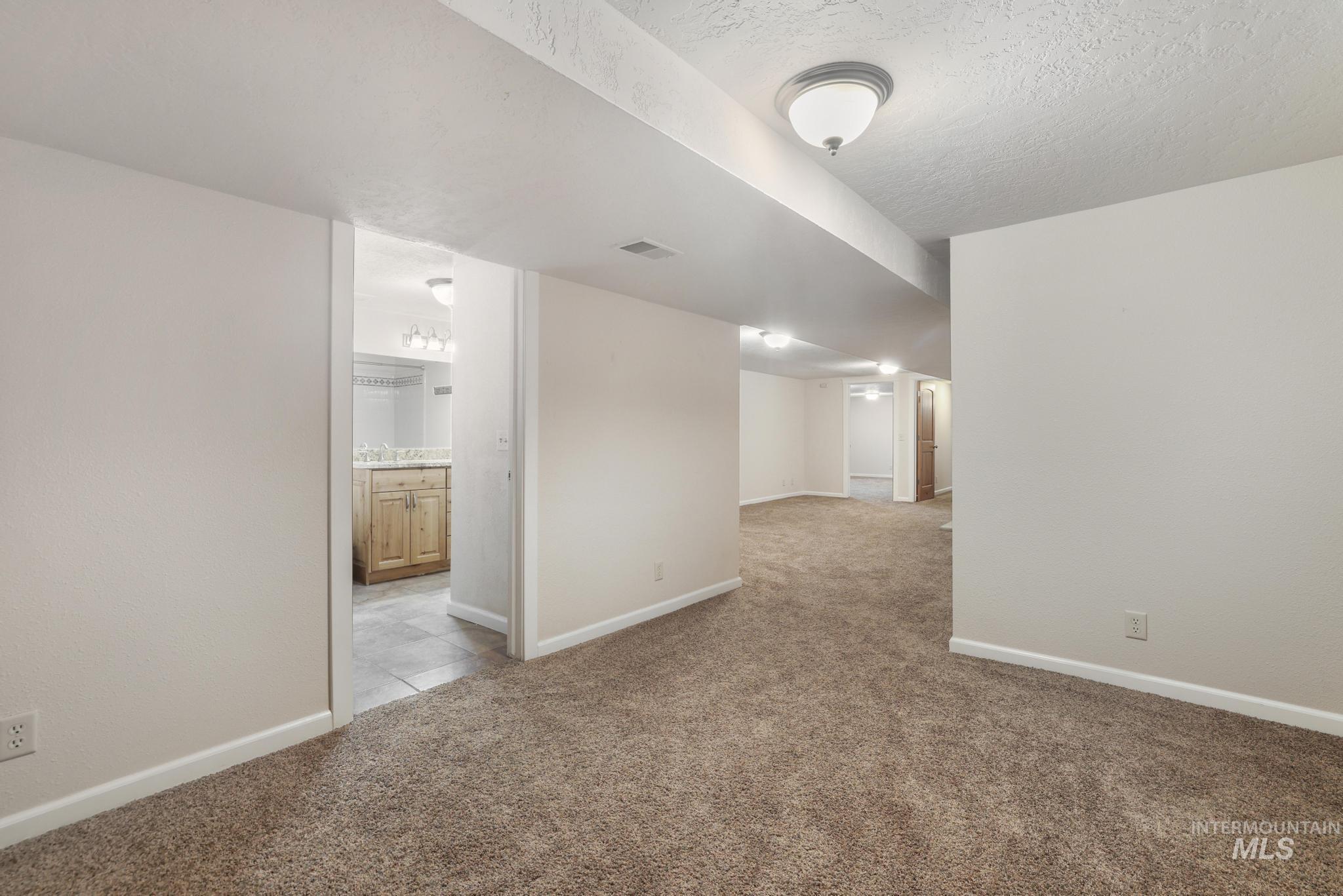 534 16th St, Rupert, Idaho 83350-0000, 5 Bedrooms, 2.5 Bathrooms, Residential For Sale, Price $443,000, 98992654