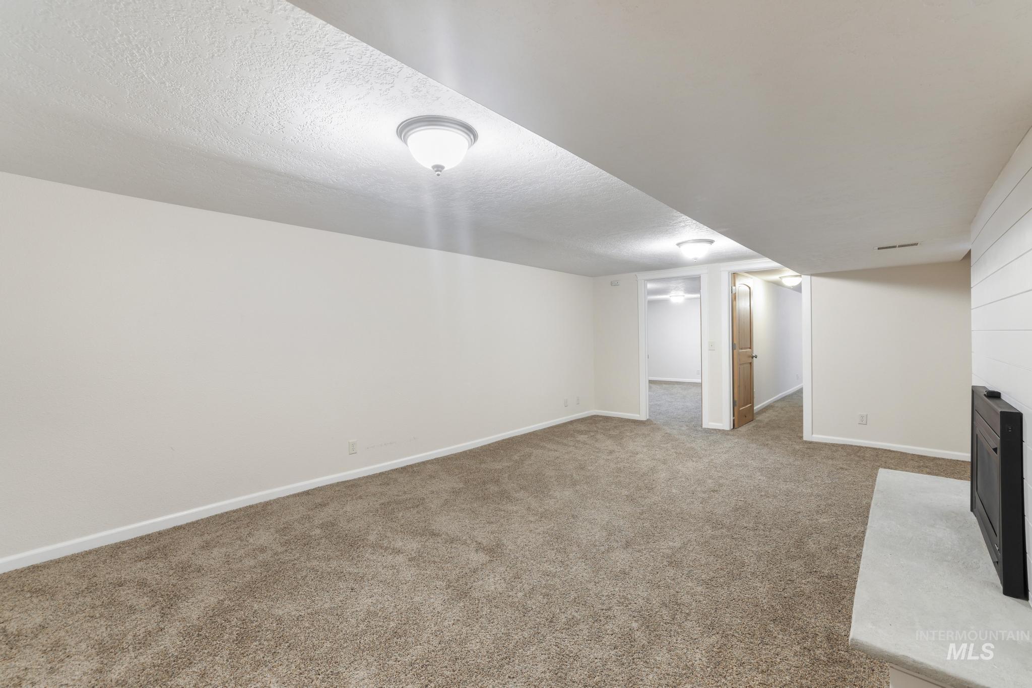 534 16th St, Rupert, Idaho 83350-0000, 5 Bedrooms, 2.5 Bathrooms, Residential For Sale, Price $443,000, 98992654