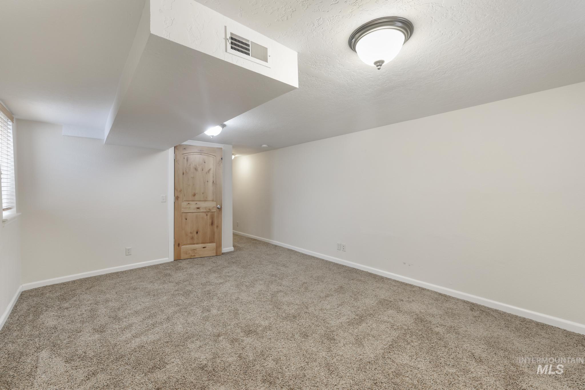 534 16th St, Rupert, Idaho 83350-0000, 5 Bedrooms, 2.5 Bathrooms, Residential For Sale, Price $443,000, 98992654