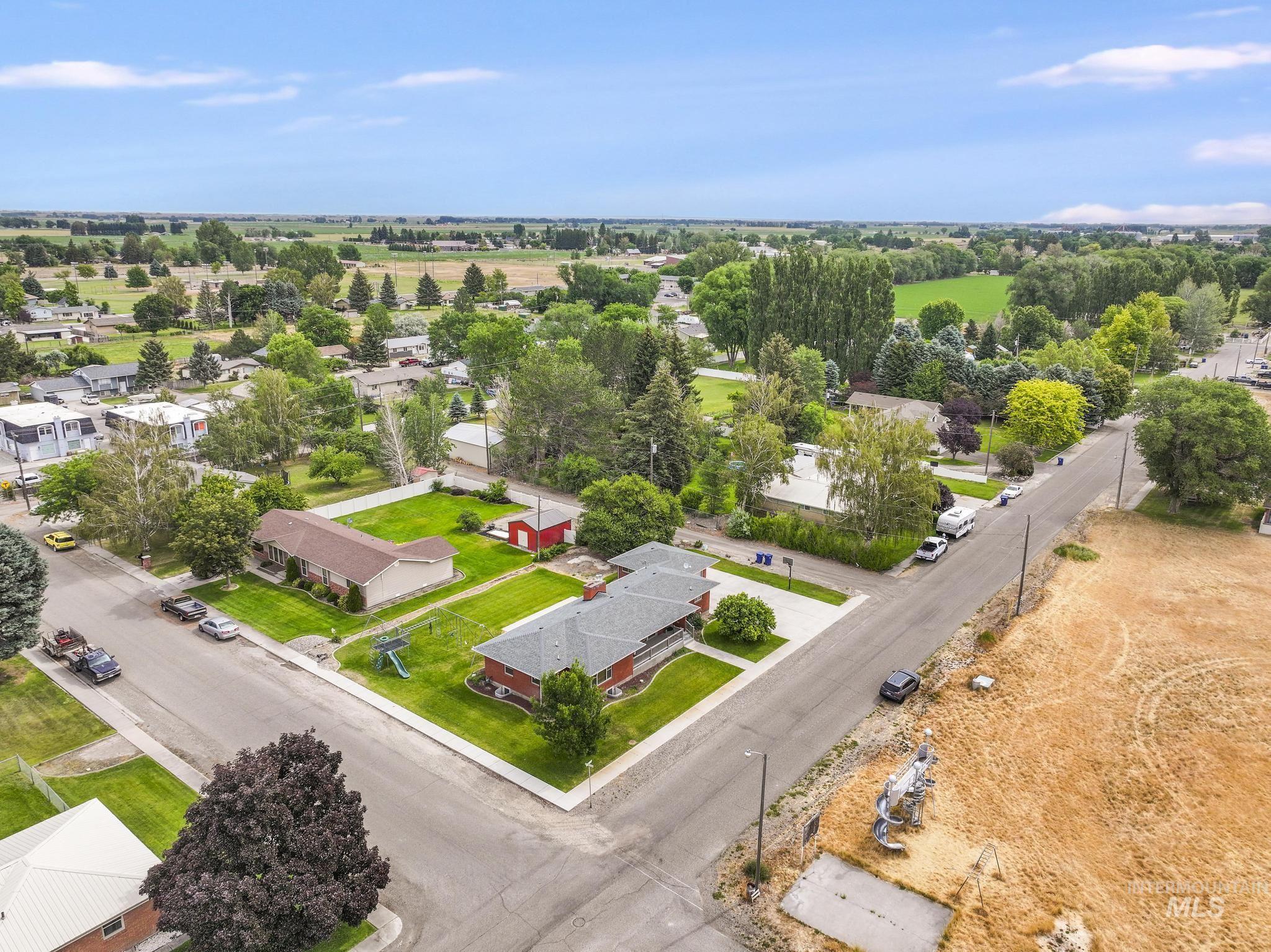 534 16th St, Rupert, Idaho 83350-0000, 5 Bedrooms, 2.5 Bathrooms, Residential For Sale, Price $443,000, 98992654