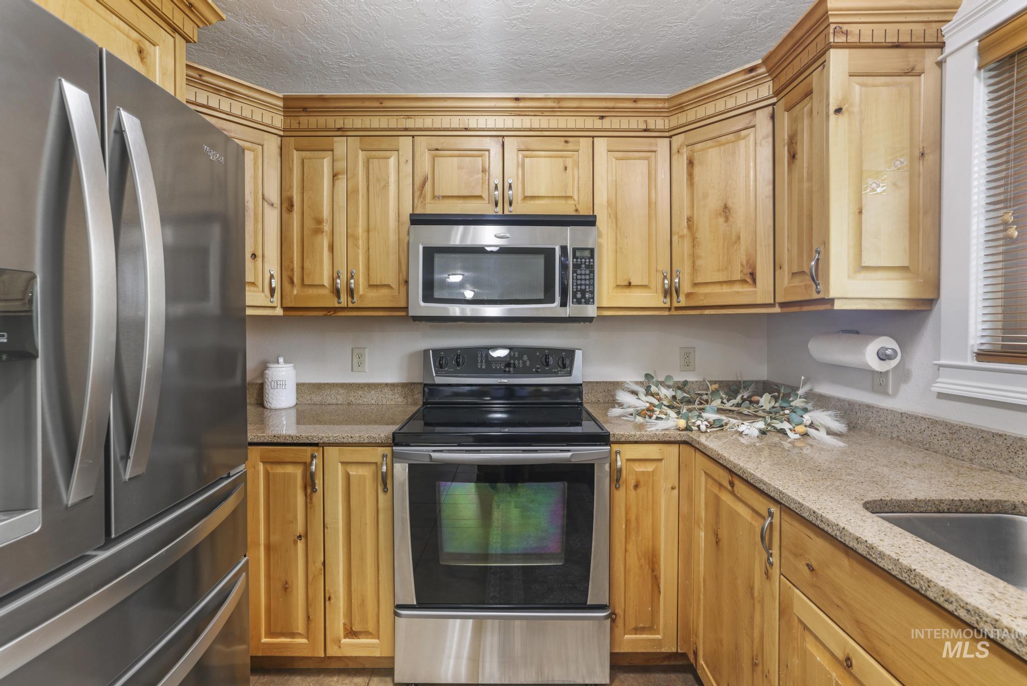 534 16th St, Rupert, Idaho 83350-0000, 5 Bedrooms, 2.5 Bathrooms, Residential For Sale, Price $443,000, 98992654
