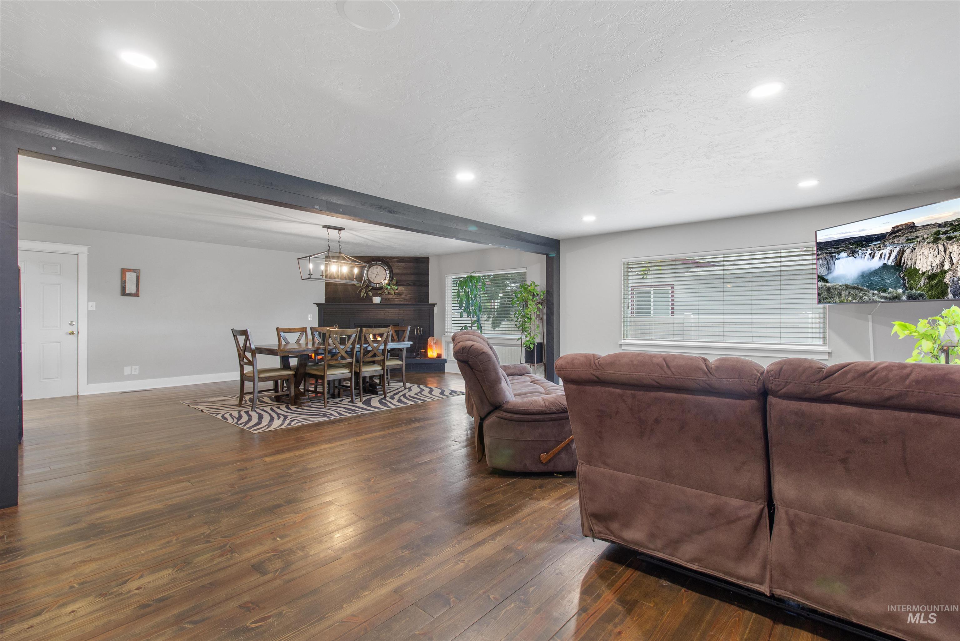 1968 Falls Ave E, Twin Falls, Idaho 83301, 5 Bedrooms, 2.5 Bathrooms, Residential For Sale, Price $499,000, 98992655