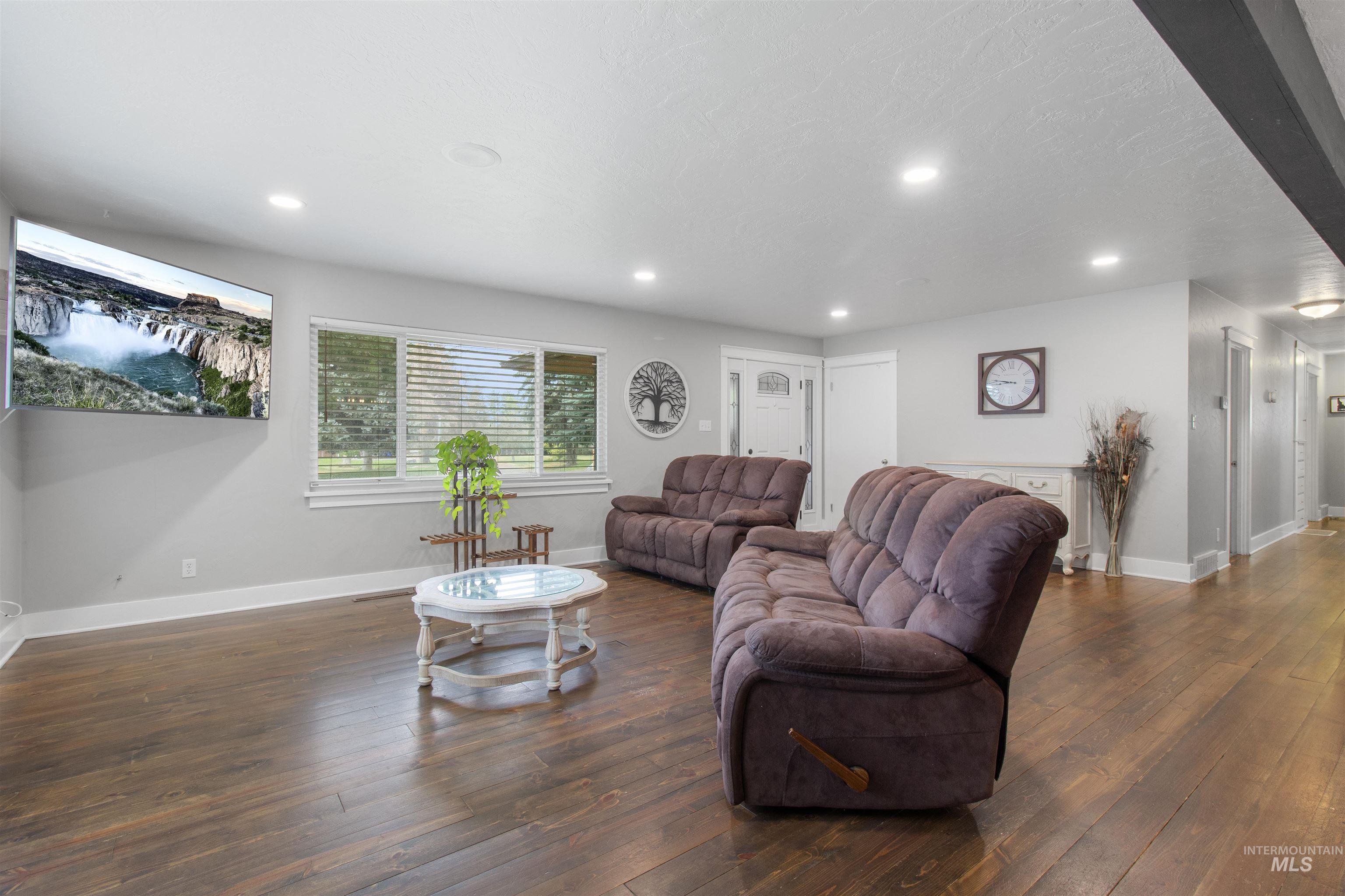 1968 Falls Ave E, Twin Falls, Idaho 83301, 5 Bedrooms, 2.5 Bathrooms, Residential For Sale, Price $499,000, 98992655