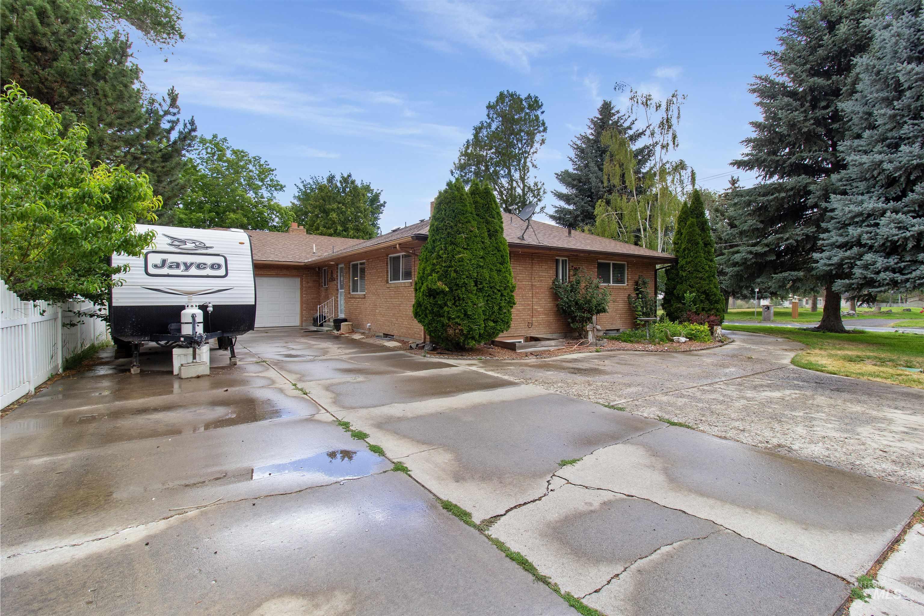 1968 Falls Ave E, Twin Falls, Idaho 83301, 5 Bedrooms, 2.5 Bathrooms, Residential For Sale, Price $499,000, 98992655