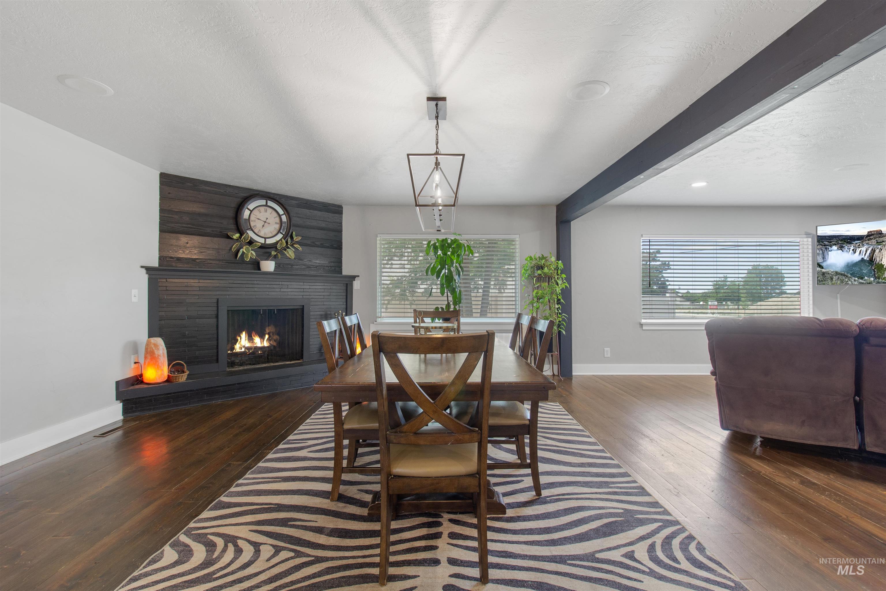 1968 Falls Ave E, Twin Falls, Idaho 83301, 5 Bedrooms, 2.5 Bathrooms, Residential For Sale, Price $499,000, 98992655
