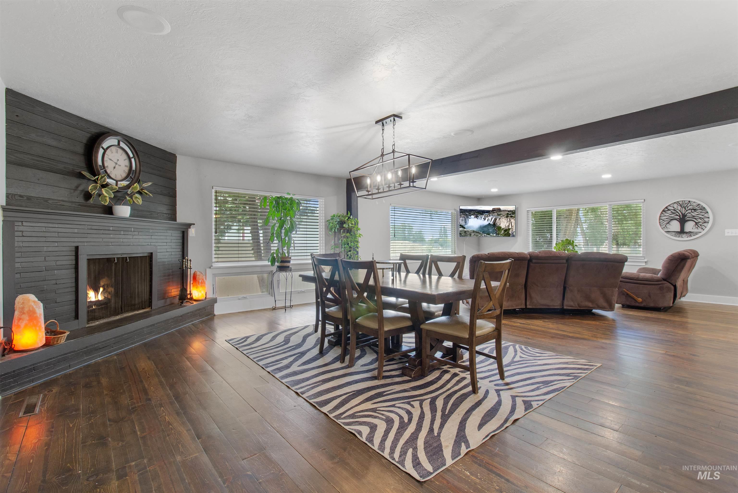 1968 Falls Ave E, Twin Falls, Idaho 83301, 5 Bedrooms, 2.5 Bathrooms, Residential For Sale, Price $499,000, 98992655