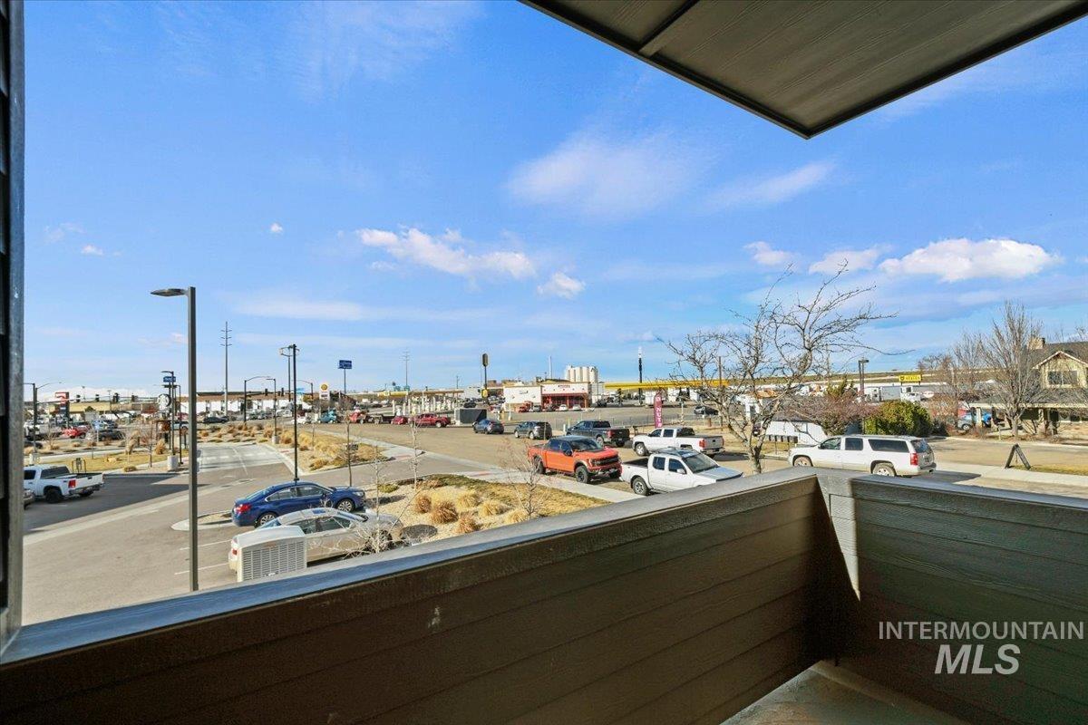 505 N Lucy Lane, Nampa, Idaho 83687, 3 Bedrooms, 2.5 Bathrooms, Residential For Sale, Price $328,000, 98992656