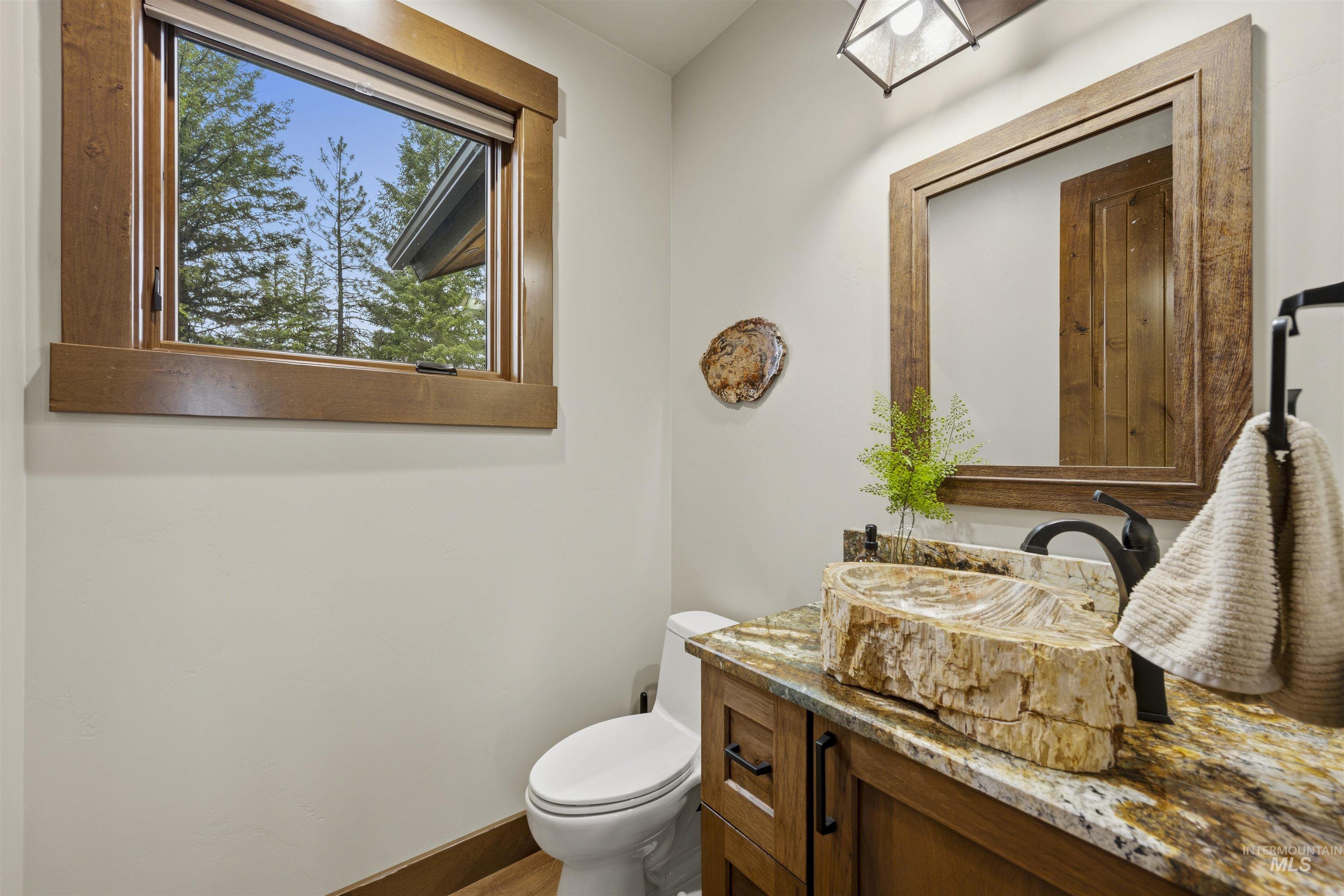 1084 Blackhawk Lake, McCall, Idaho 83638, 5 Bedrooms, 5.5 Bathrooms, Residential For Sale, Price $3,175,000, 98992661