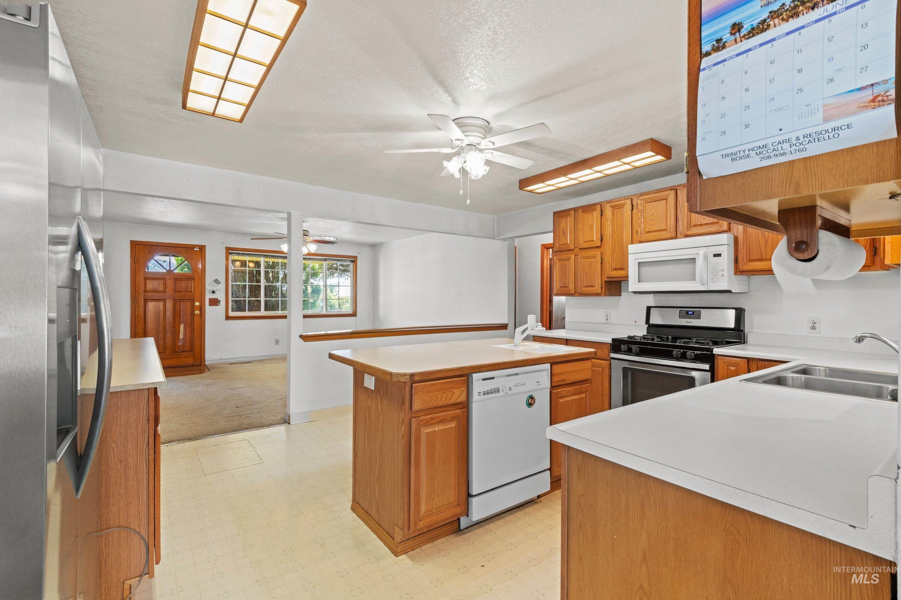 908 N Middleton Rd., Nampa, Idaho 83651, 4 Bedrooms, 2 Bathrooms, Residential For Sale, Price $610,000,MLS 98992663