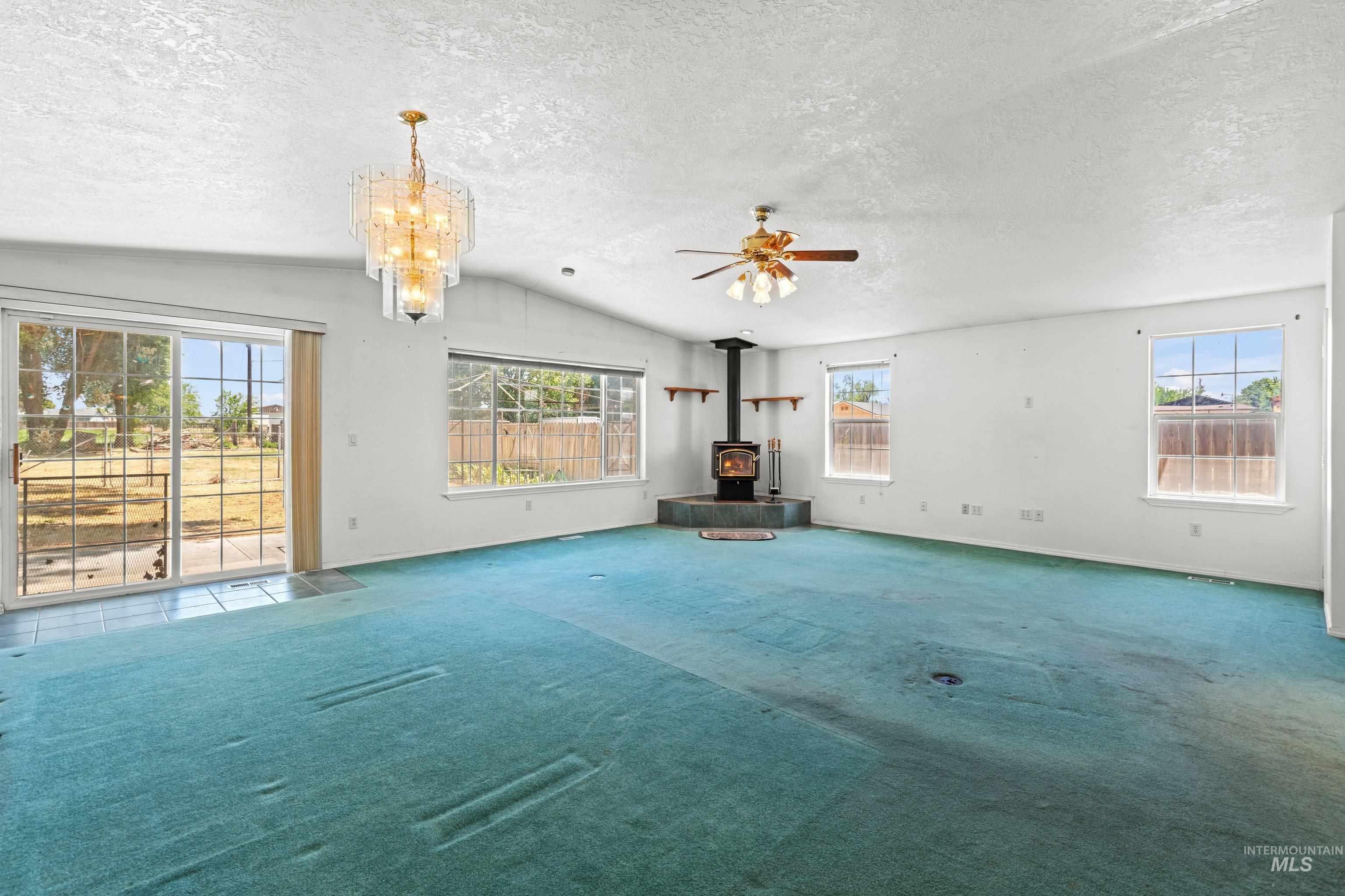 908 N Middleton Rd., Nampa, Idaho 83651, 4 Bedrooms, 2 Bathrooms, Residential For Sale, Price $610,000,MLS 98992663