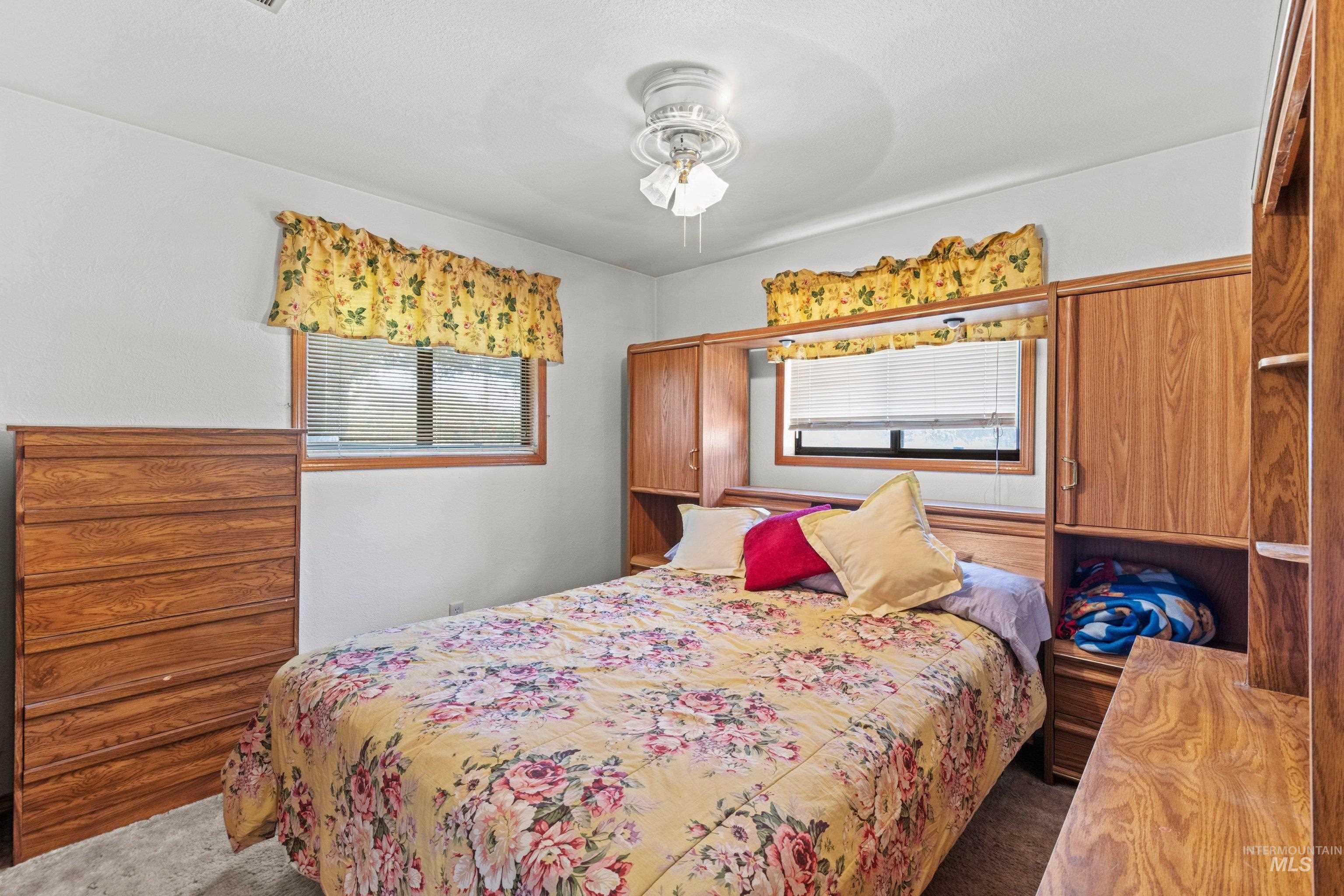 908 N Middleton Rd., Nampa, Idaho 83651, 4 Bedrooms, 2 Bathrooms, Residential For Sale, Price $610,000,MLS 98992663