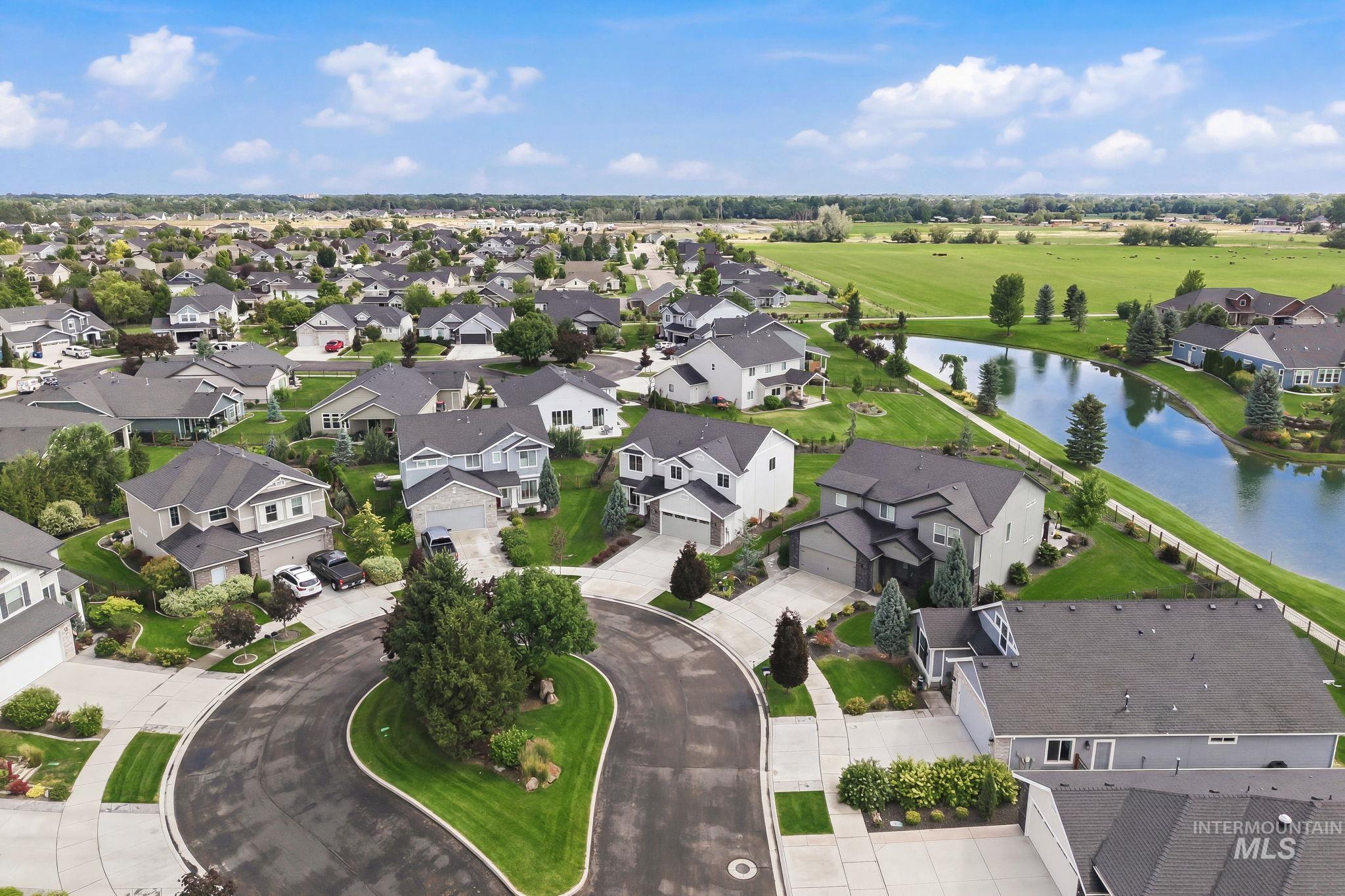 949 N Synergy Ln, Eagle, Idaho 83616, 5 Bedrooms, 2.5 Bathrooms, Residential For Sale, Price $745,000, 98992666