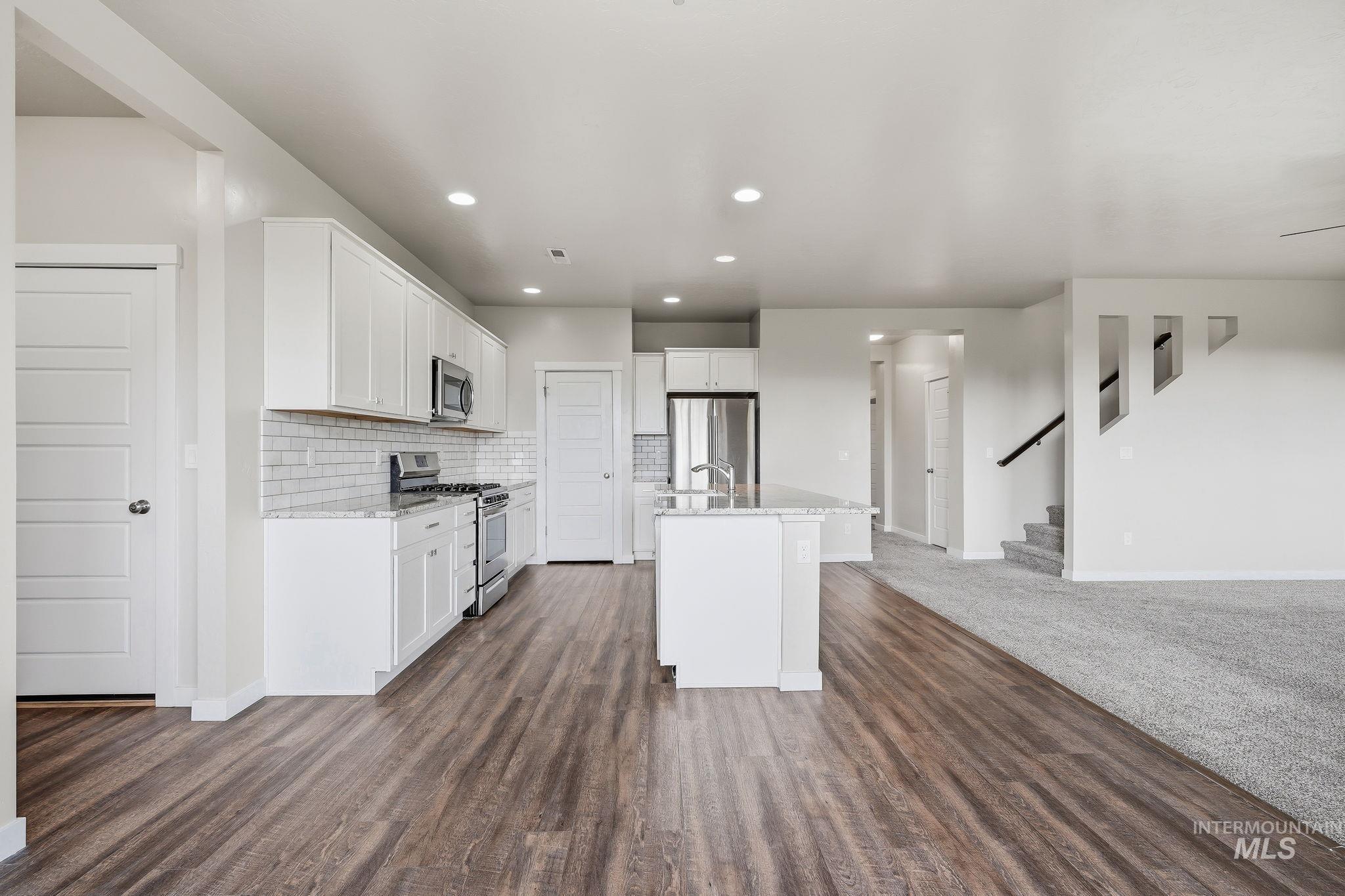 949 N Synergy Ln, Eagle, Idaho 83616, 5 Bedrooms, 2.5 Bathrooms, Residential For Sale, Price $745,000, 98992666