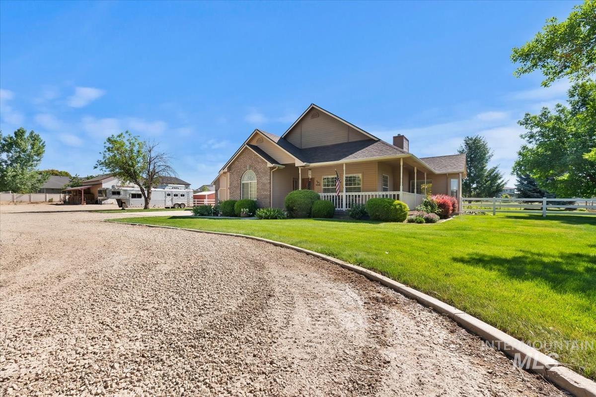 1934 N Rapid Creek Ln, Kuna, Idaho 83634, 3 Bedrooms, 2 Bathrooms, Residential For Sale, Price $1,050,000, 98992669