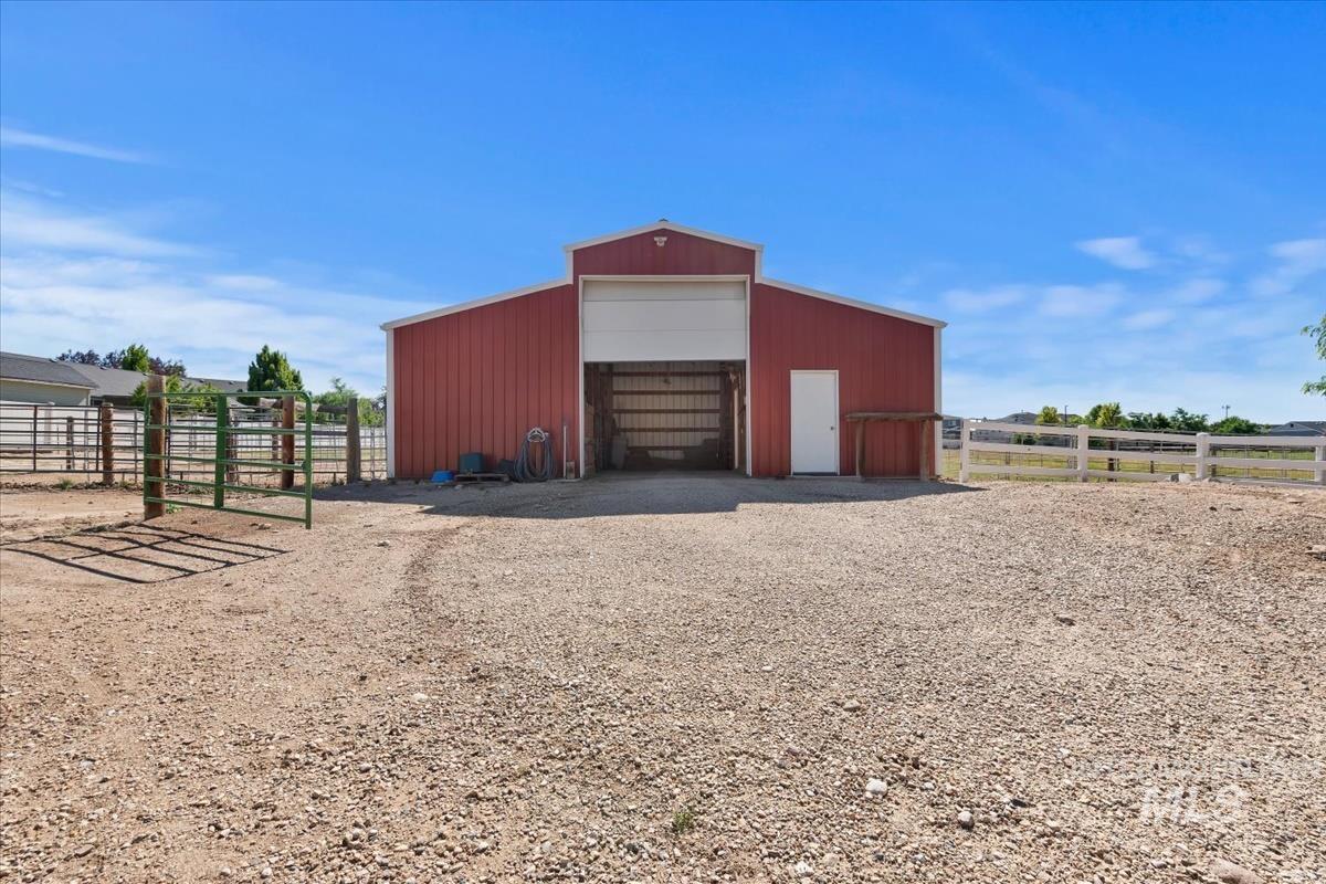 1934 N Rapid Creek Ln, Kuna, Idaho 83634, 3 Bedrooms, 2 Bathrooms, Residential For Sale, Price $1,050,000, 98992669