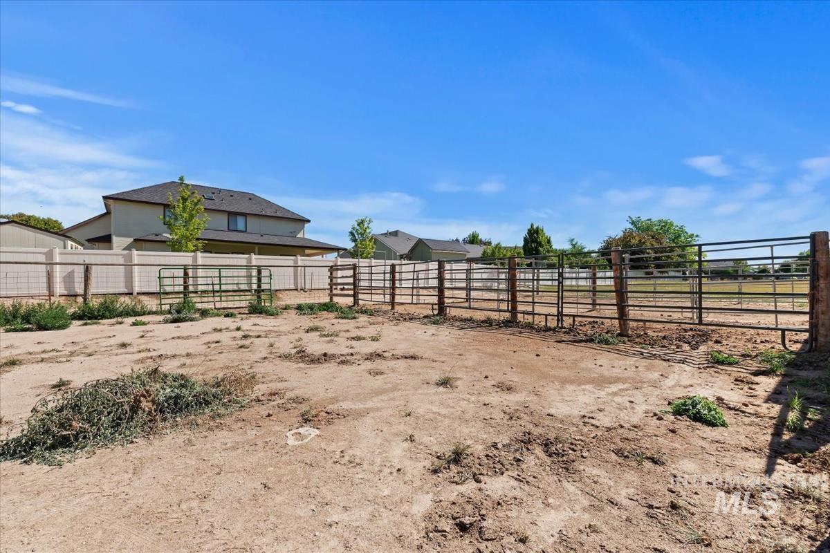 1934 N Rapid Creek Ln, Kuna, Idaho 83634, 3 Bedrooms, 2 Bathrooms, Residential For Sale, Price $1,050,000, 98992669