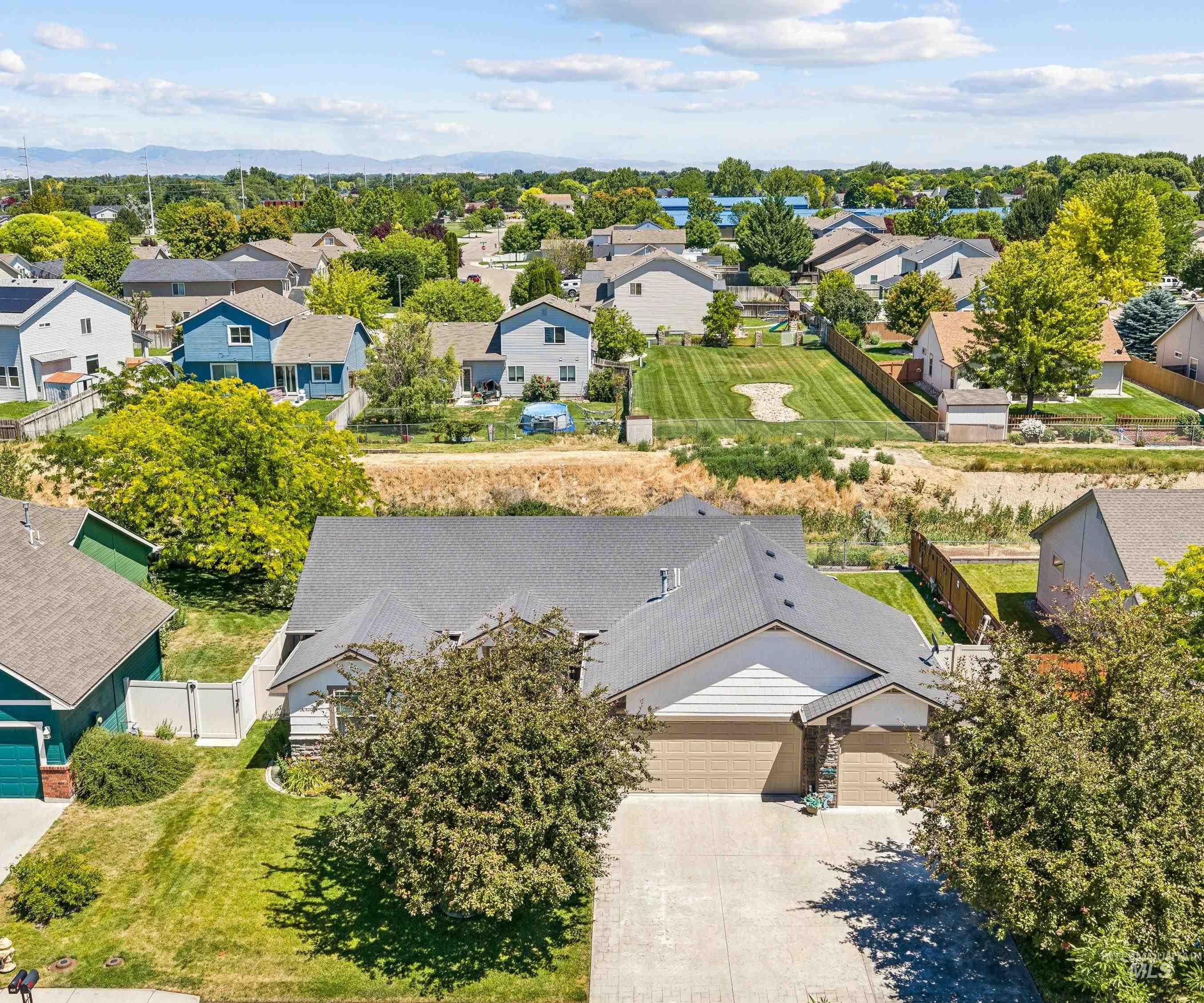 210 S Lancaster Dr, Nampa, Idaho 83686, 3 Bedrooms, 2 Bathrooms, Residential For Sale, Price $449,900, 98992672