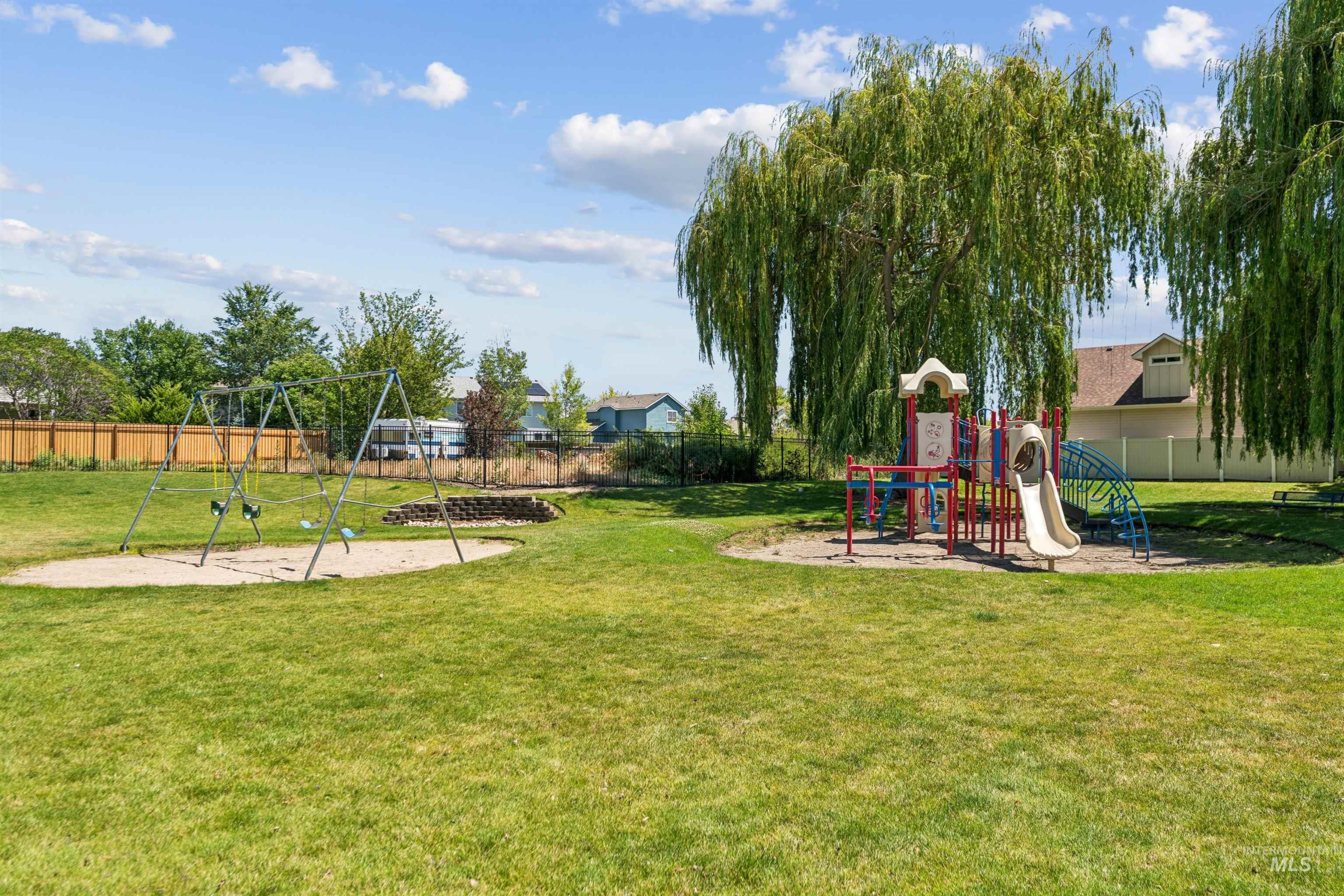 210 S Lancaster Dr, Nampa, Idaho 83686, 3 Bedrooms, 2 Bathrooms, Residential For Sale, Price $449,900, 98992672
