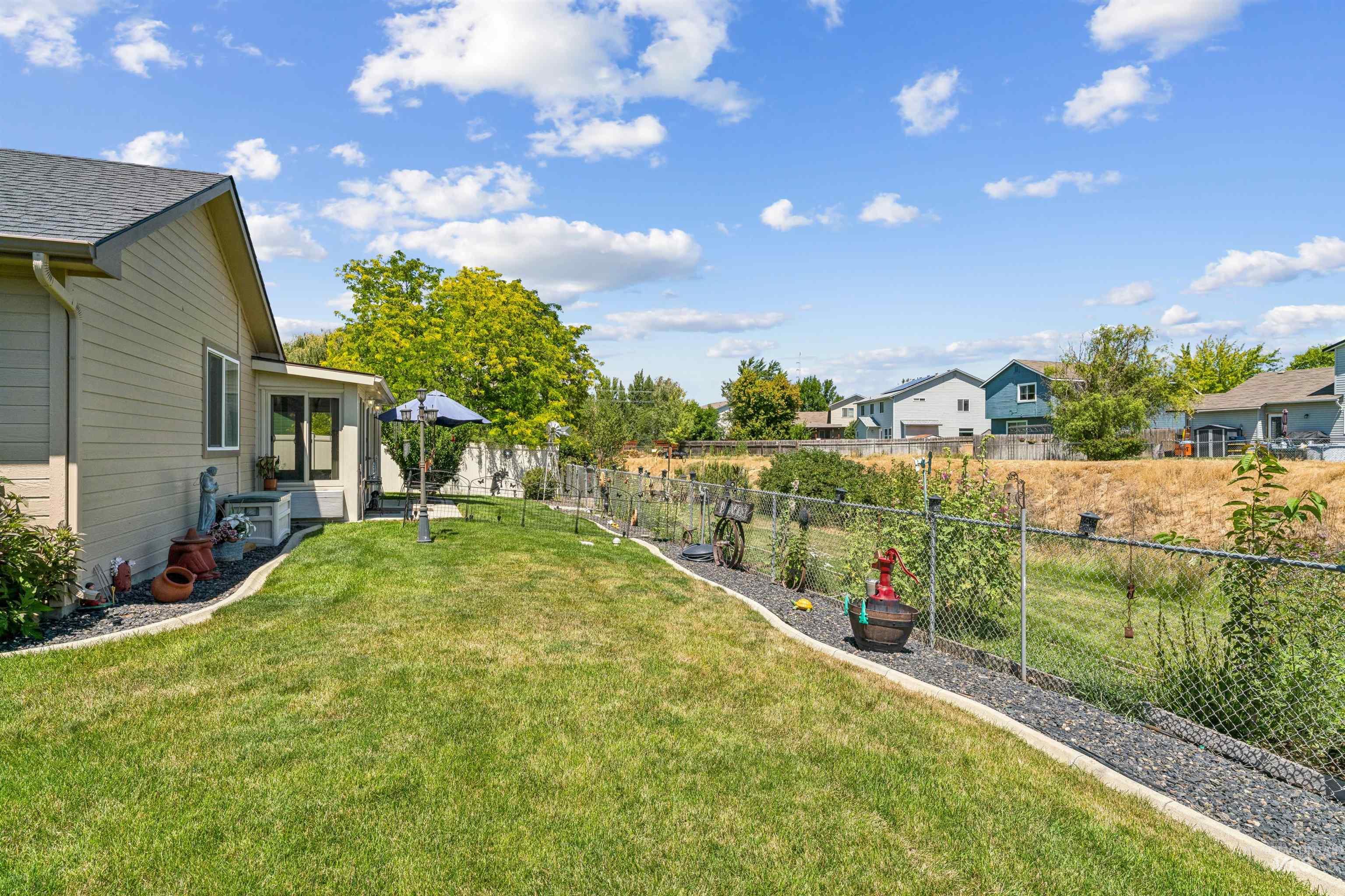 210 S Lancaster Dr, Nampa, Idaho 83686, 3 Bedrooms, 2 Bathrooms, Residential For Sale, Price $449,900, 98992672
