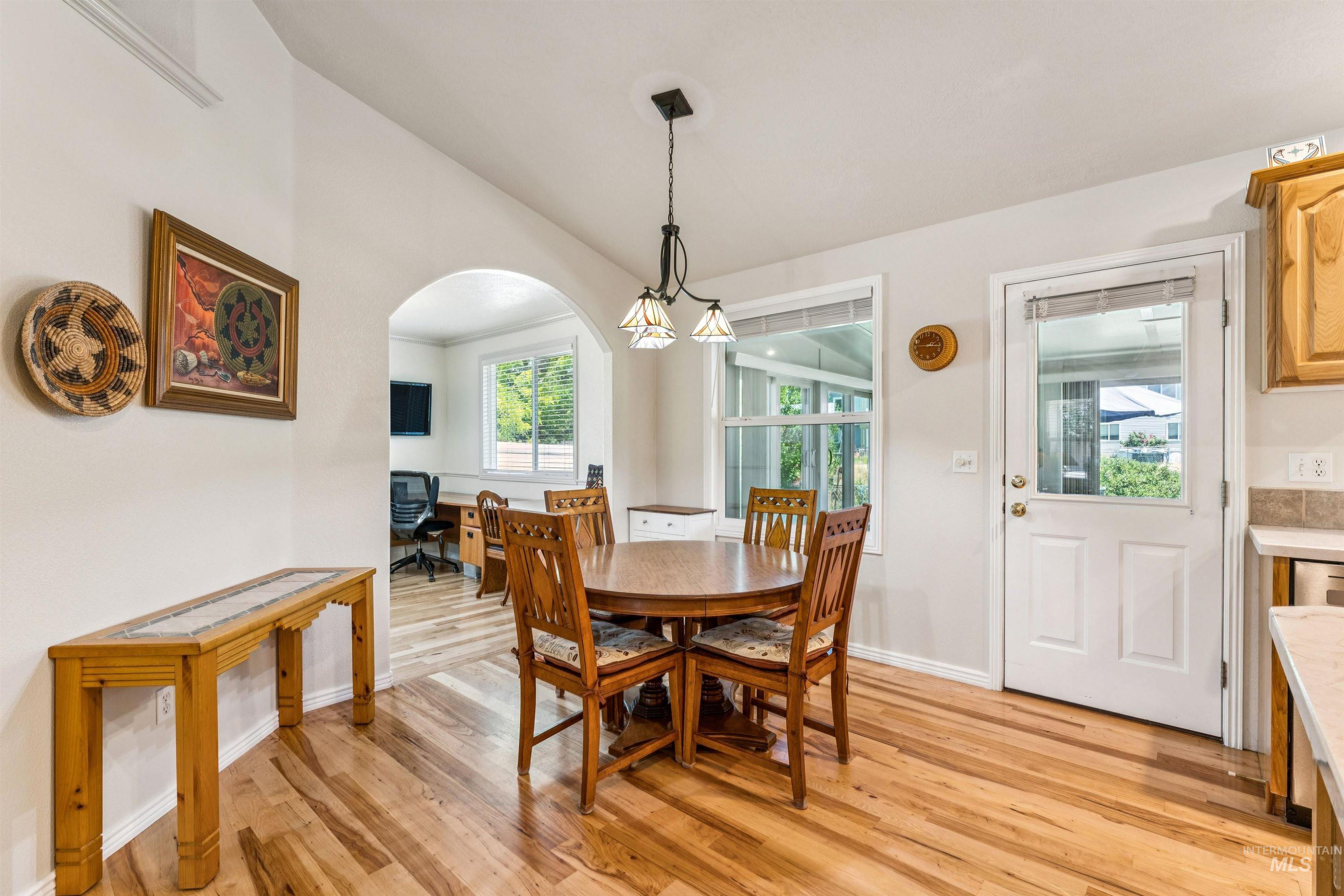 210 S Lancaster Dr, Nampa, Idaho 83686, 3 Bedrooms, 2 Bathrooms, Residential For Sale, Price $449,900, 98992672