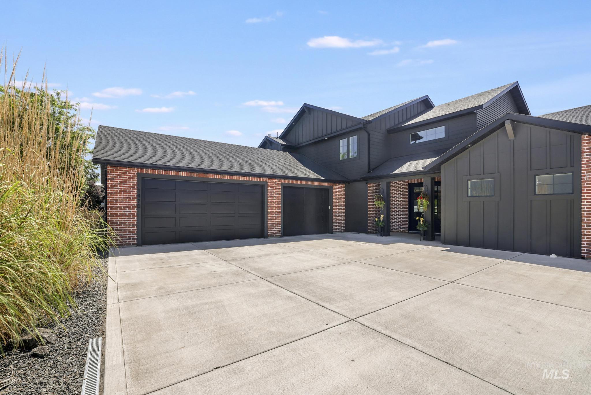 1470 Pillar Circle, Twin Falls, Idaho 83301, 5 Bedrooms, 3 Bathrooms, Residential For Sale, Price $755,000,MLS 98992675