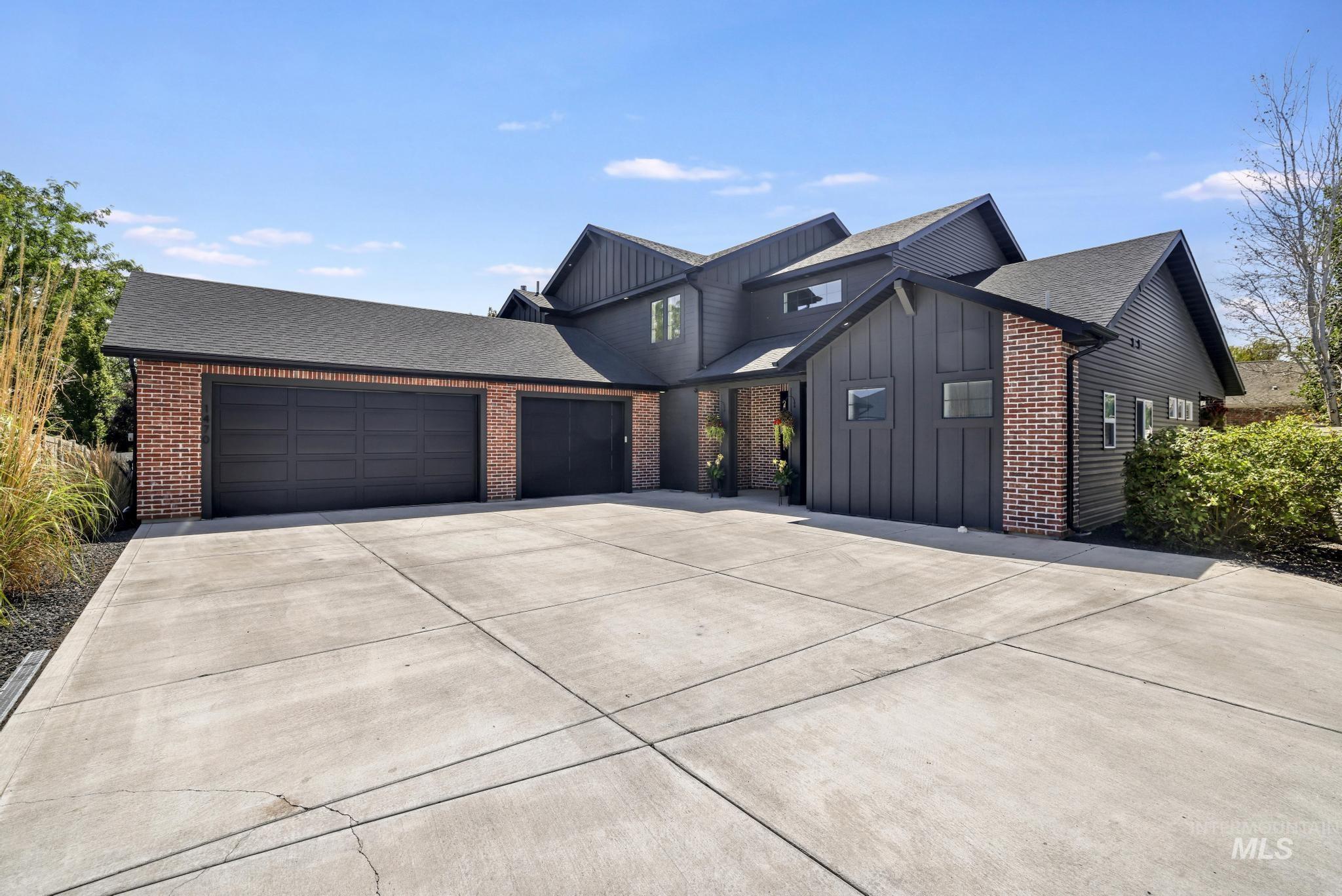 1470 Pillar Circle, Twin Falls, Idaho 83301, 5 Bedrooms, 3 Bathrooms, Residential For Sale, Price $755,000,MLS 98992675