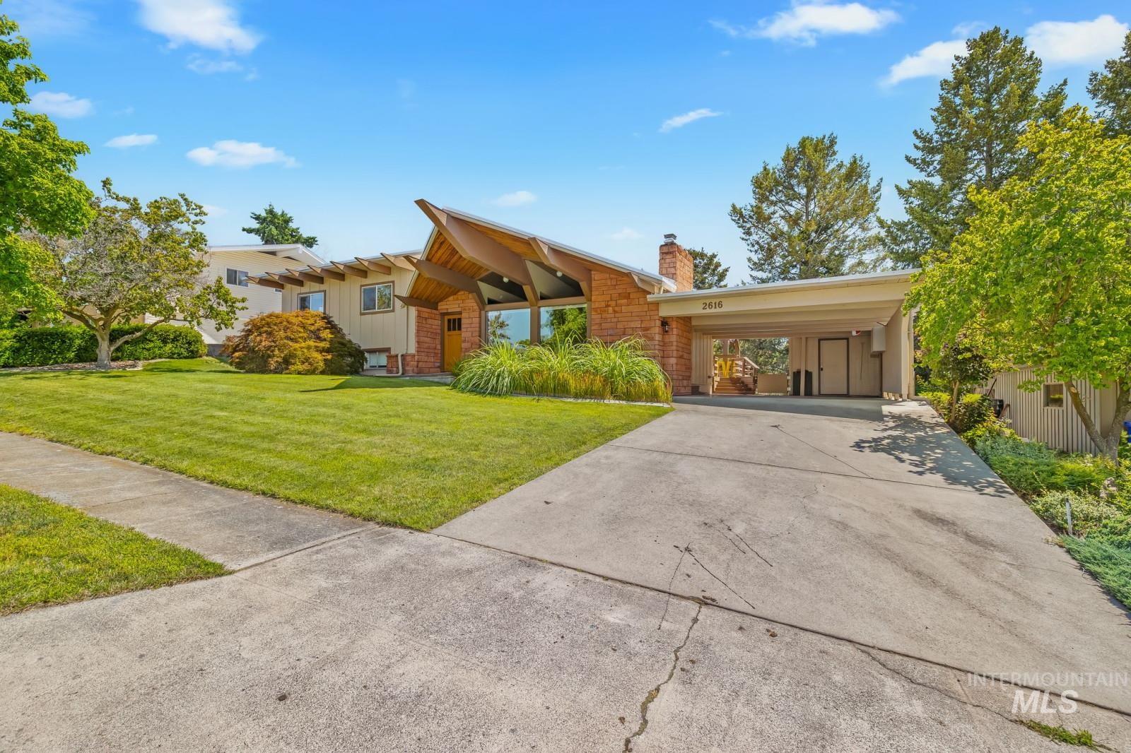 2616 Sunset Drive, Lewiston, Idaho 83501, 4 Bedrooms, 2 Bathrooms, Residential For Sale, Price $494,900, 98992676