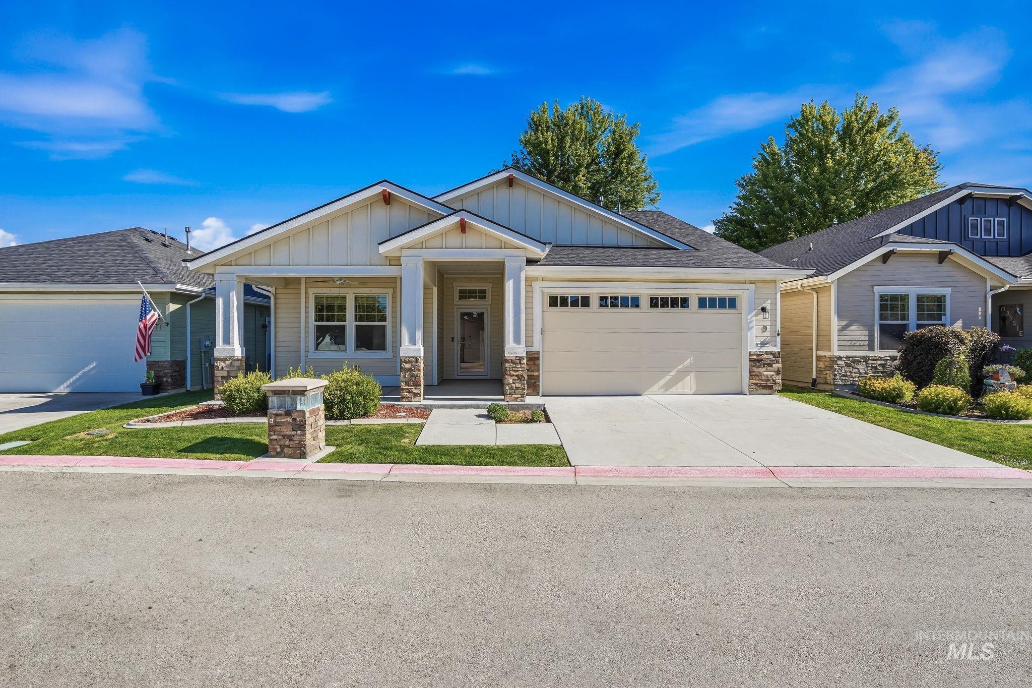 421 S Curtis, Boise, Idaho 83705, 3 Bedrooms, 2 Bathrooms, Residential For Sale, Price $299,000, 98992678