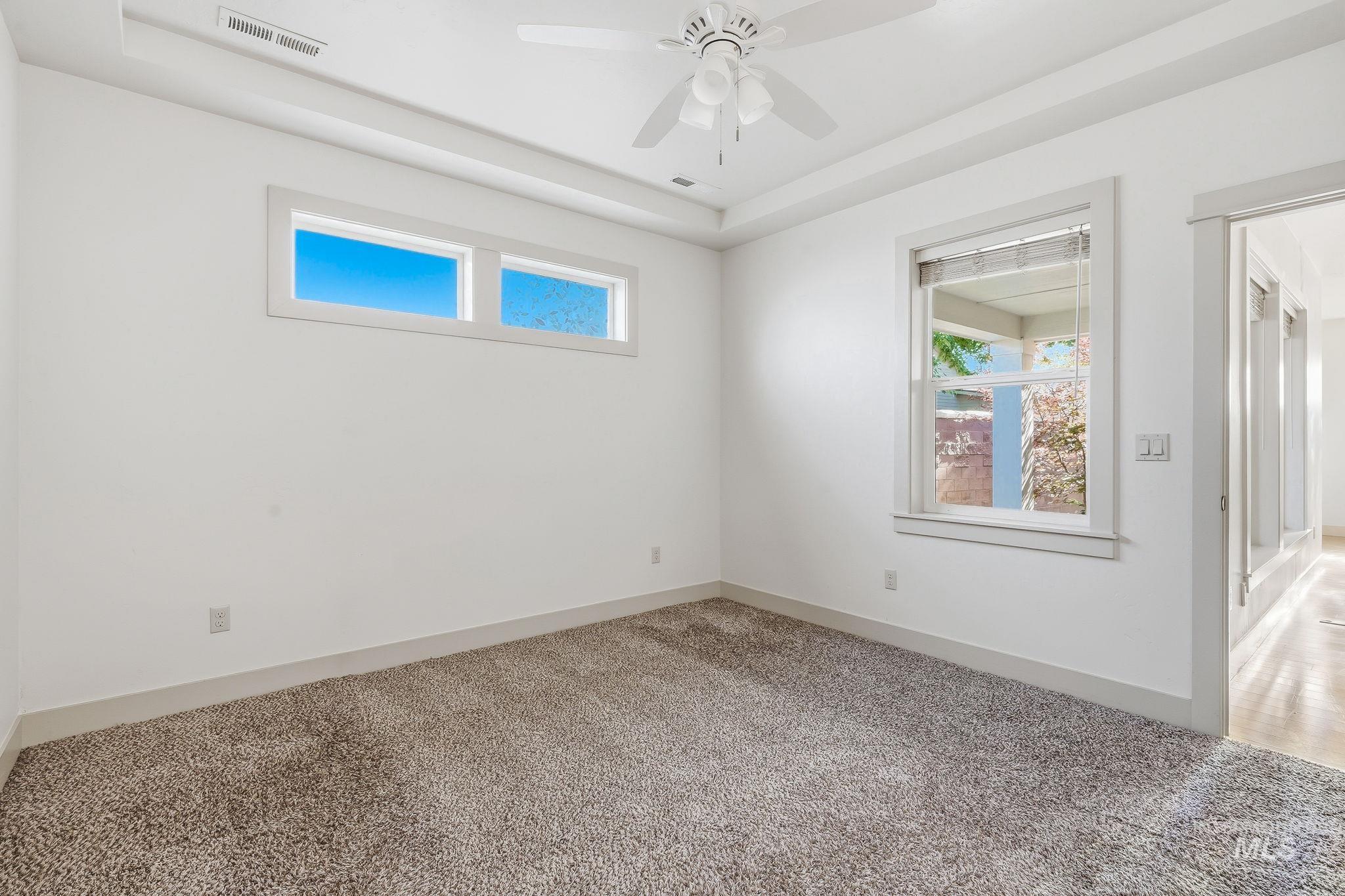 421 S Curtis, Boise, Idaho 83705, 3 Bedrooms, 2 Bathrooms, Residential For Sale, Price $299,000, 98992678