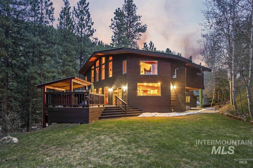 224 E Hoalst, Pine, Idaho 83647, 4 Bedrooms, 3 Bathrooms, Residential For Sale, Price $2,150,000, 98992679