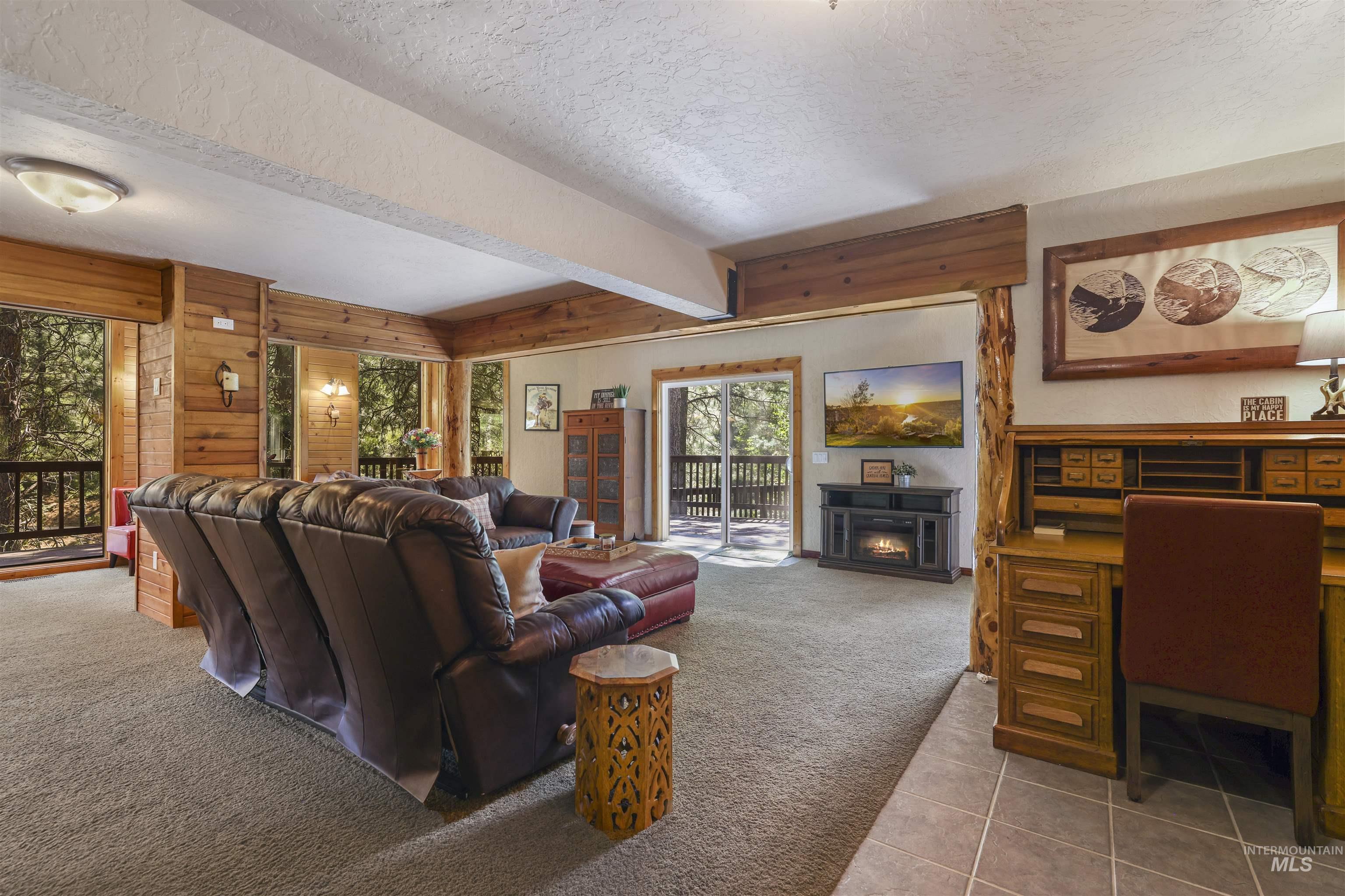224 E Hoalst, Pine, Idaho 83647, 4 Bedrooms, 3 Bathrooms, Residential For Sale, Price $2,150,000, 98992679