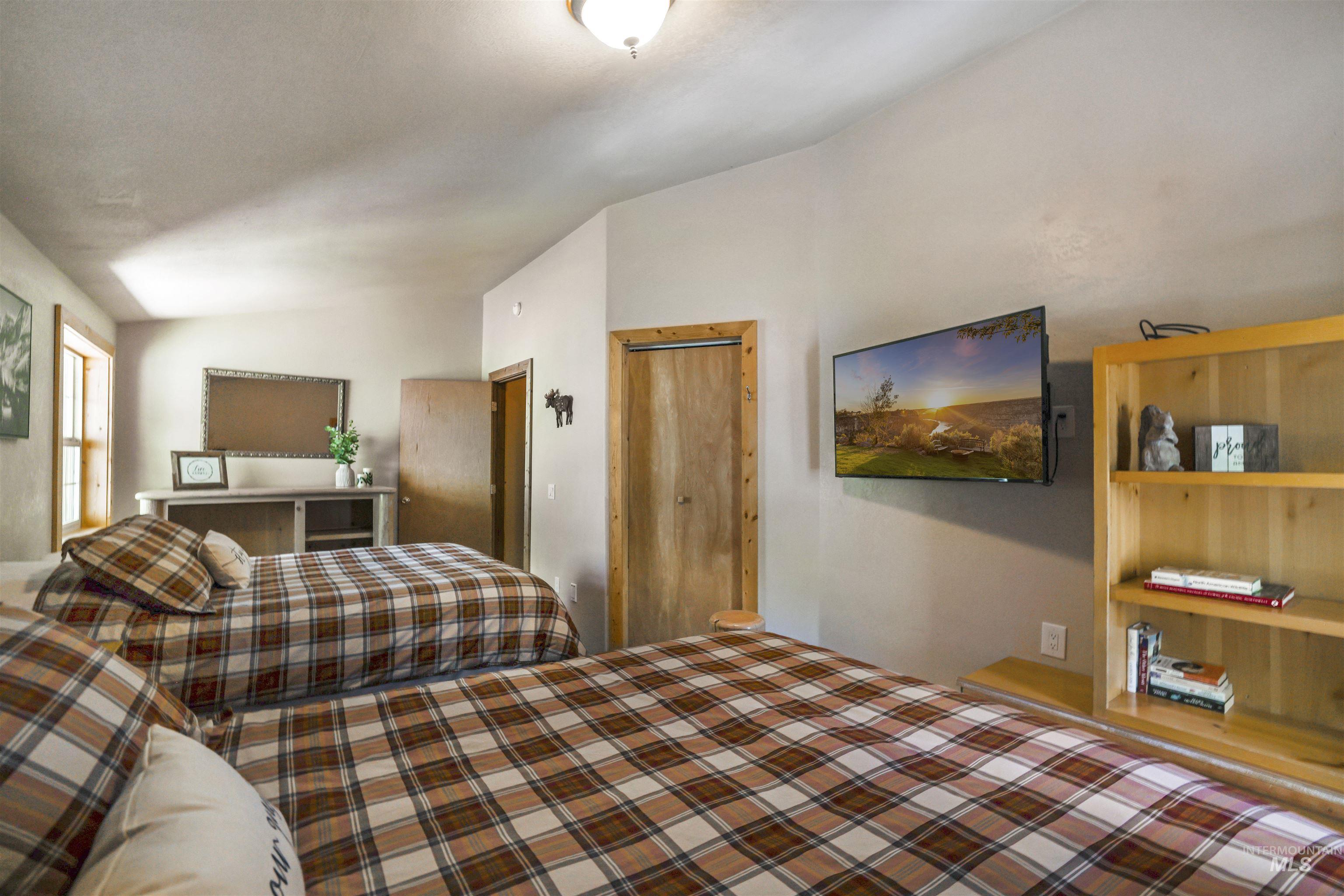 224 E Hoalst, Pine, Idaho 83647, 4 Bedrooms, 3 Bathrooms, Residential For Sale, Price $2,150,000, 98992679