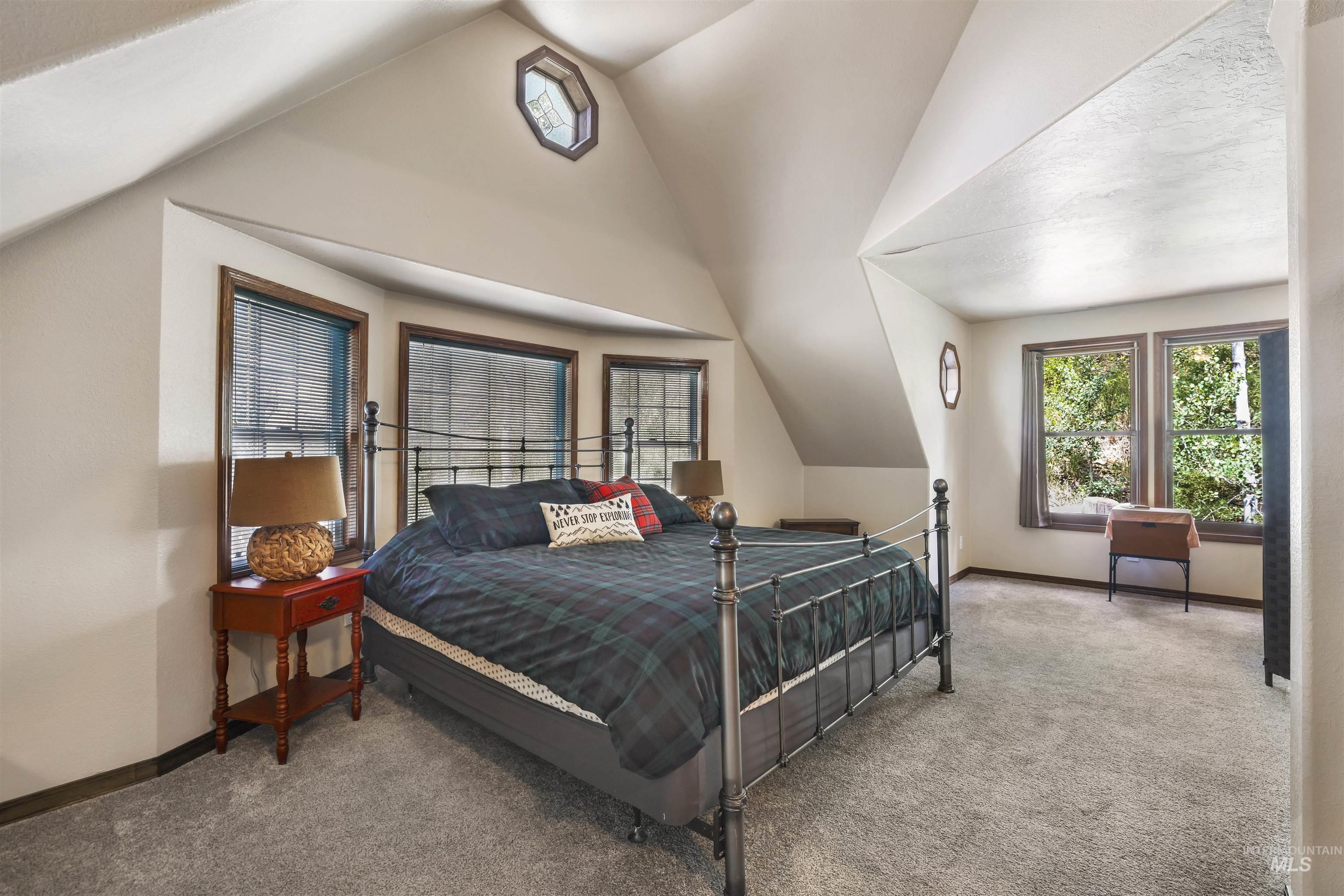 224 E Hoalst, Pine, Idaho 83647, 4 Bedrooms, 3 Bathrooms, Residential For Sale, Price $2,150,000, 98992679