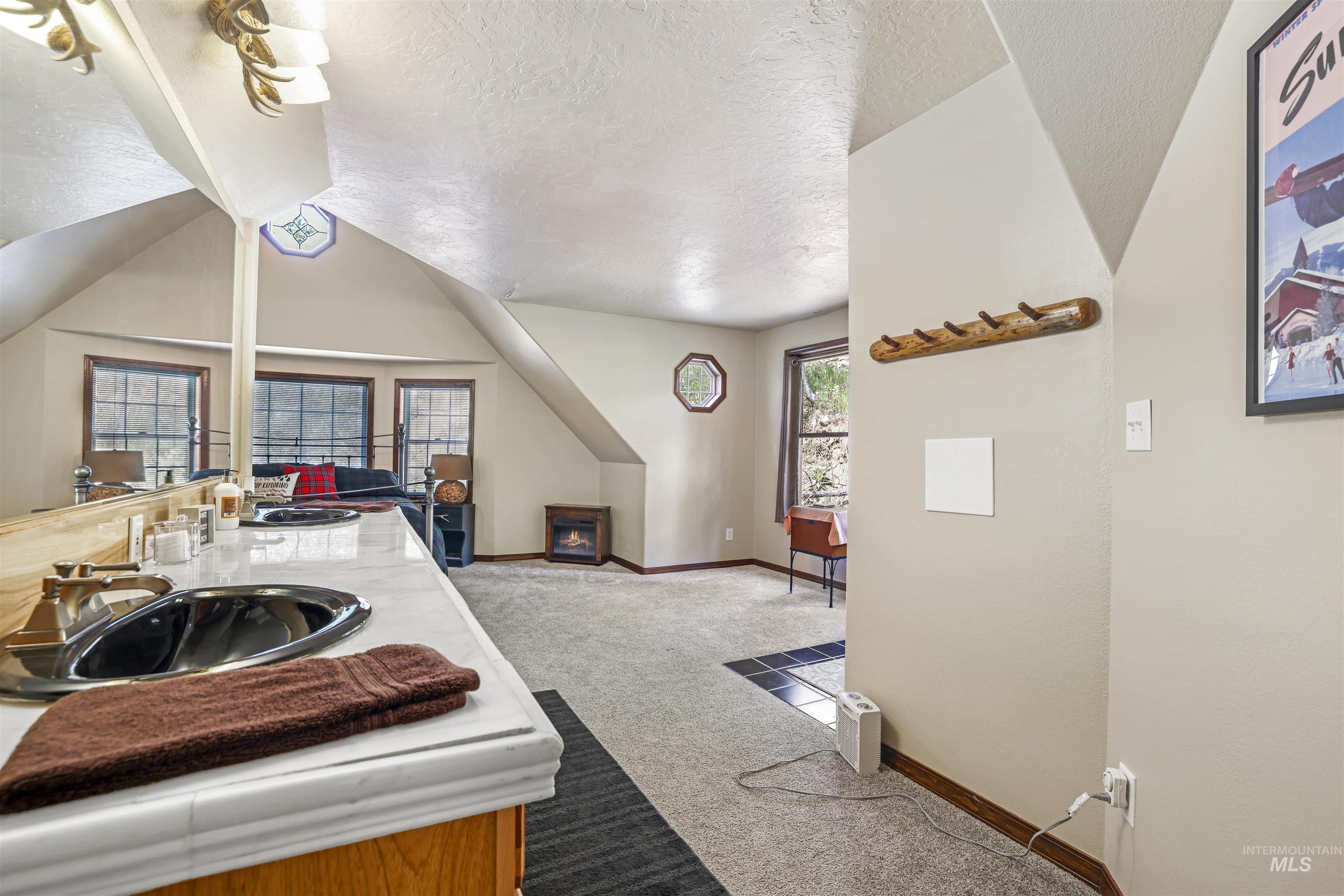 224 E Hoalst, Pine, Idaho 83647, 4 Bedrooms, 3 Bathrooms, Residential For Sale, Price $2,150,000, 98992679