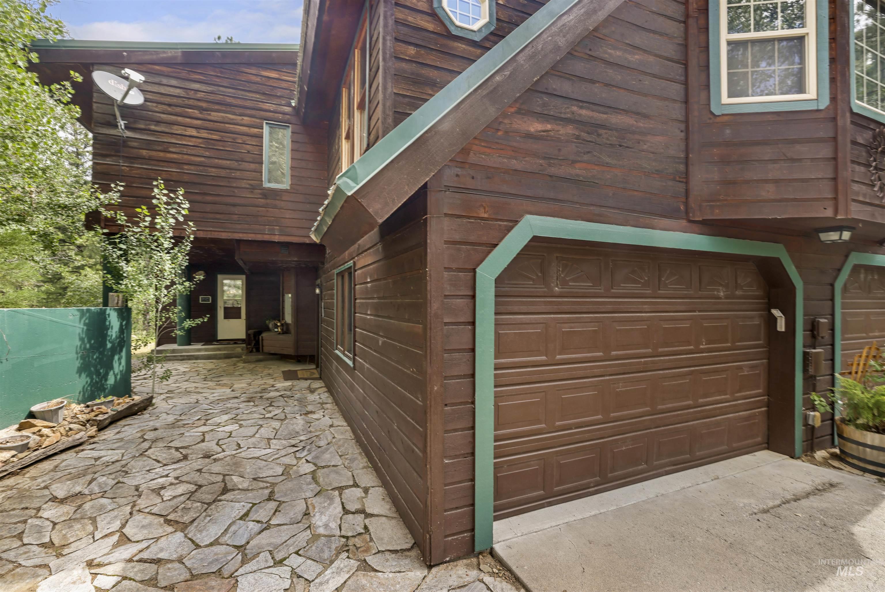 224 E Hoalst, Pine, Idaho 83647, 4 Bedrooms, 3 Bathrooms, Residential For Sale, Price $2,150,000, 98992679