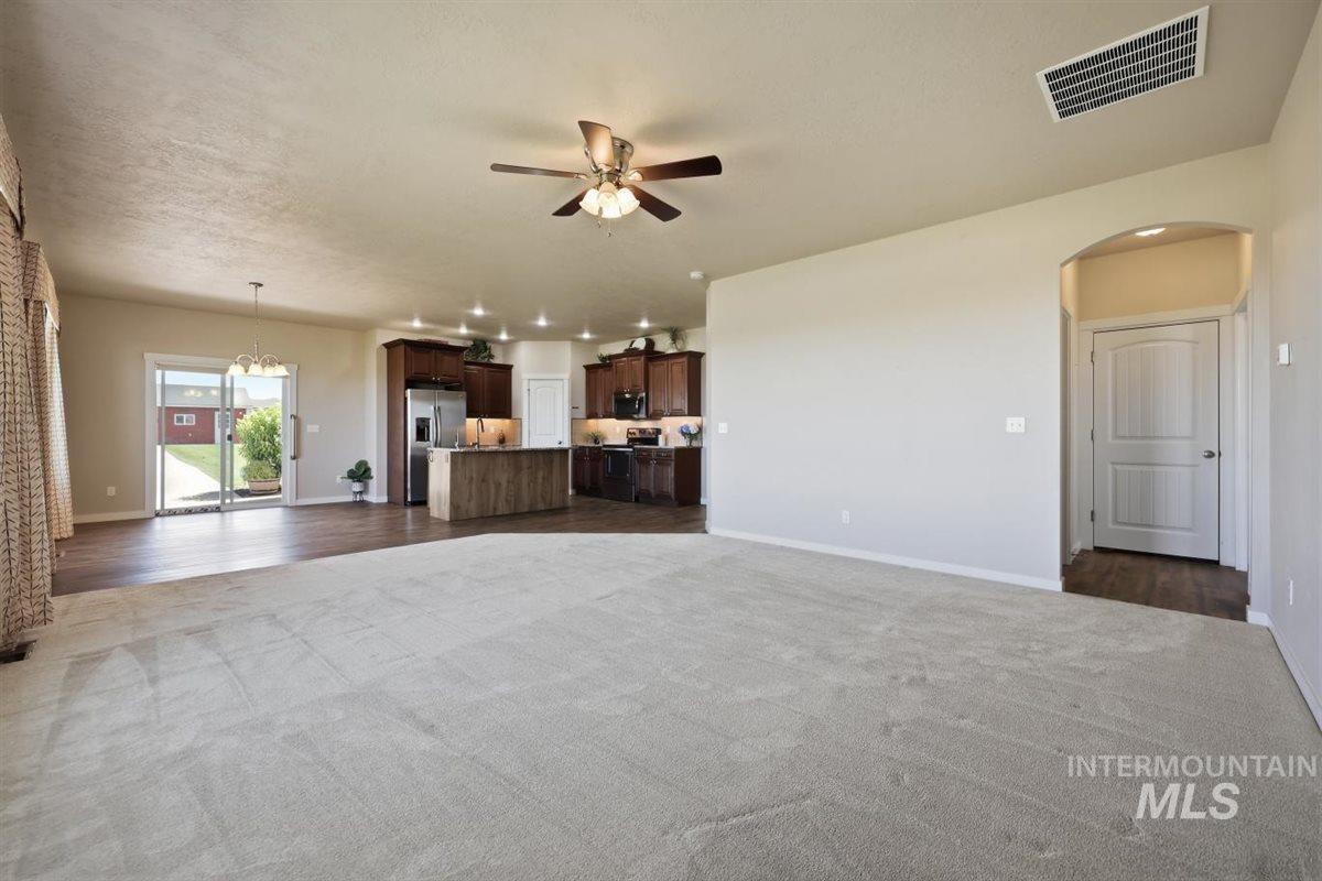 13496 Hockberger Ranch Rd, Caldwell, Idaho 83607, 4 Bedrooms, 2 Bathrooms, Residential For Sale, Price $725,000, 98992680