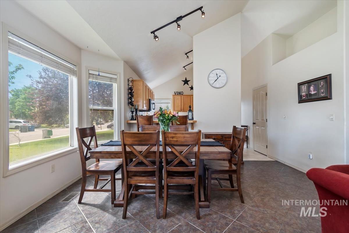 5887 S Tallowtree Way, Boise, Idaho 83716, 4 Bedrooms, 3 Bathrooms, Residential For Sale, Price $720,000, 98992681