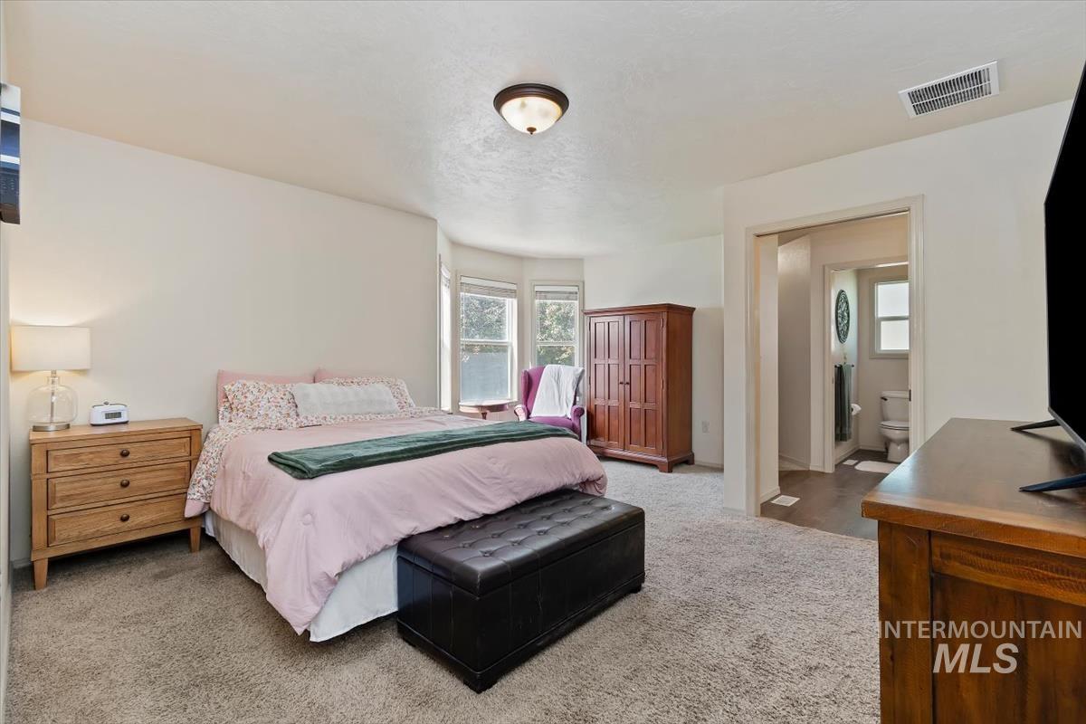 5887 S Tallowtree Way, Boise, Idaho 83716, 4 Bedrooms, 3 Bathrooms, Residential For Sale, Price $720,000, 98992681