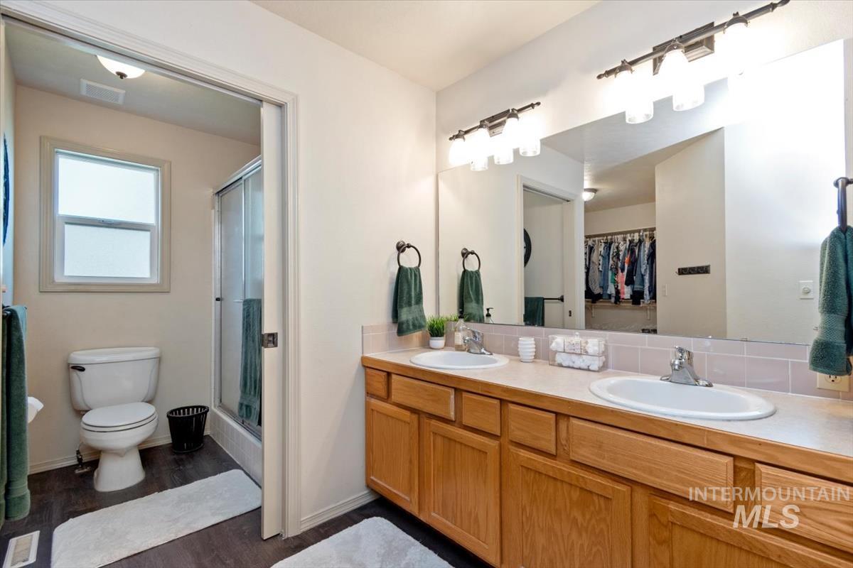 5887 S Tallowtree Way, Boise, Idaho 83716, 4 Bedrooms, 3 Bathrooms, Residential For Sale, Price $720,000, 98992681