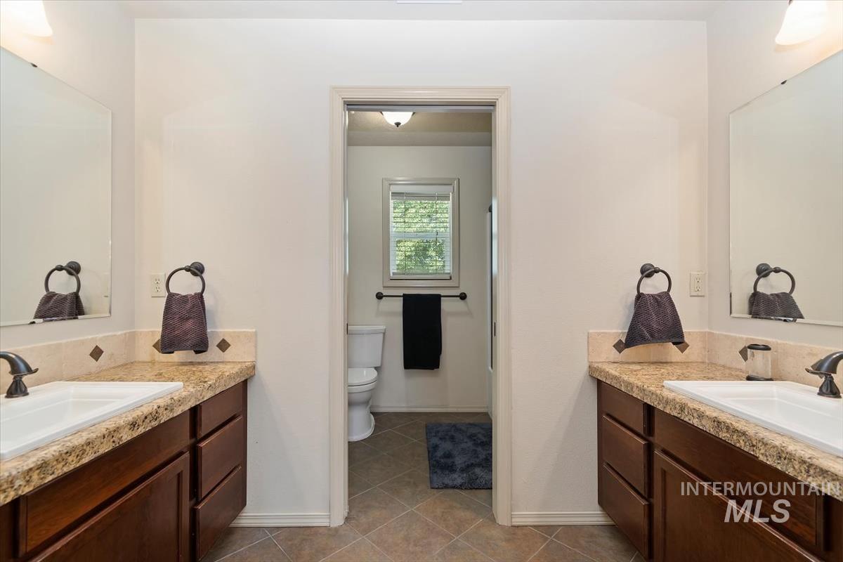 5887 S Tallowtree Way, Boise, Idaho 83716, 4 Bedrooms, 3 Bathrooms, Residential For Sale, Price $720,000, 98992681