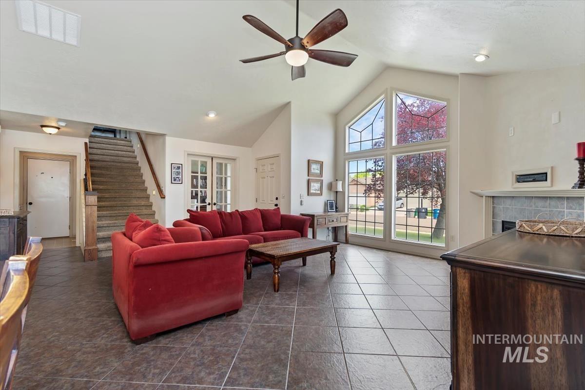 5887 S Tallowtree Way, Boise, Idaho 83716, 4 Bedrooms, 3 Bathrooms, Residential For Sale, Price $720,000, 98992681