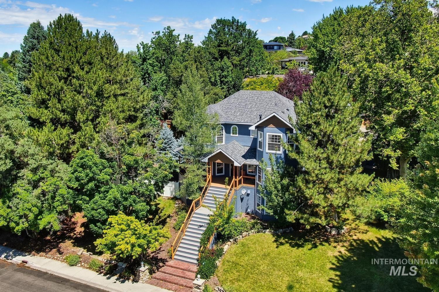 2480 E Roanoke Dr, Boise, Idaho 83712, 5 Bedrooms, 4.5 Bathrooms, Residential For Sale, Price $1,050,000, 98992682