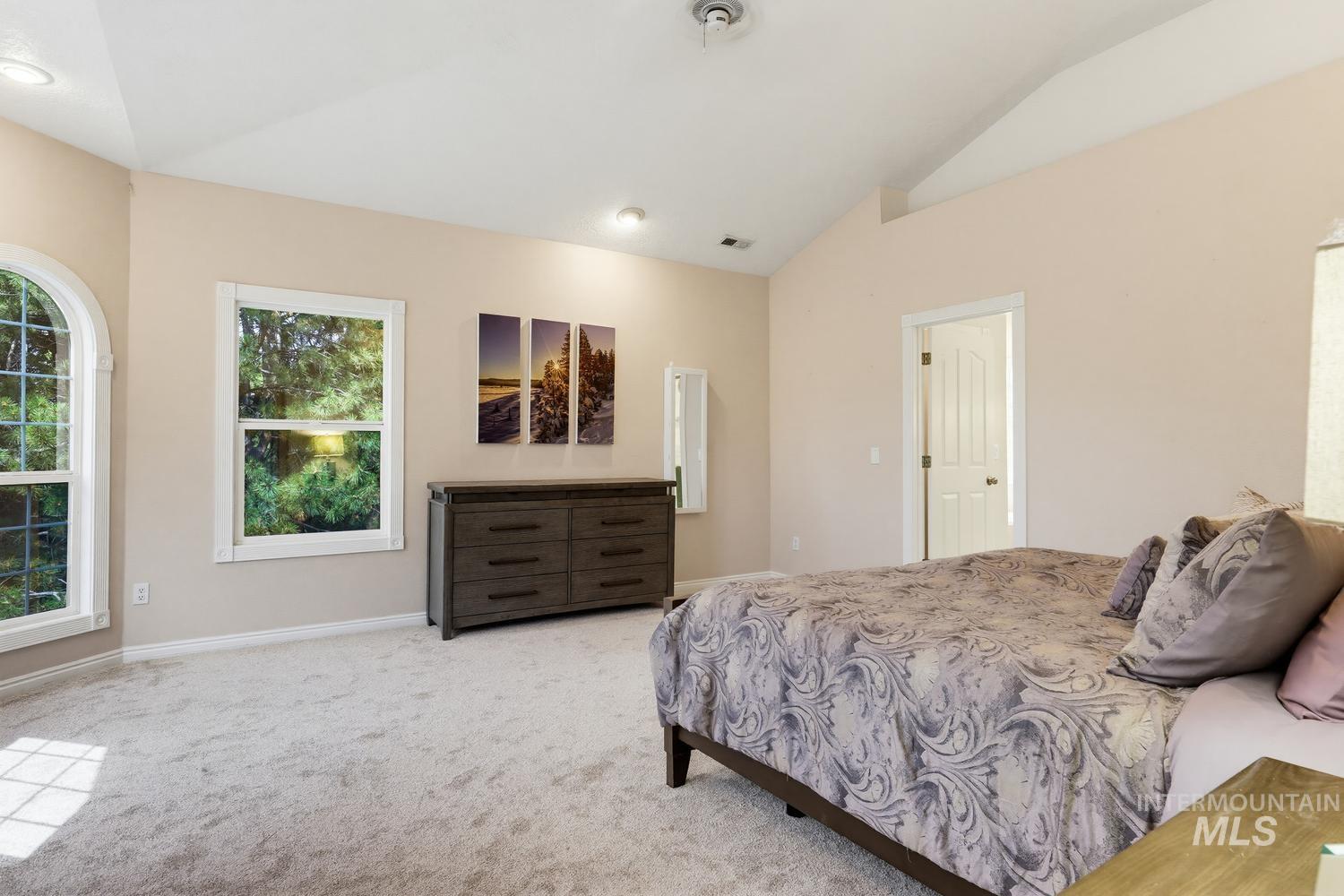 2480 E Roanoke Dr, Boise, Idaho 83712, 5 Bedrooms, 4.5 Bathrooms, Residential For Sale, Price $1,050,000, 98992682